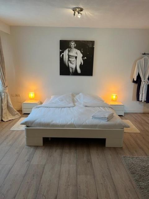 Double Room With Shared Bathroom photo 1