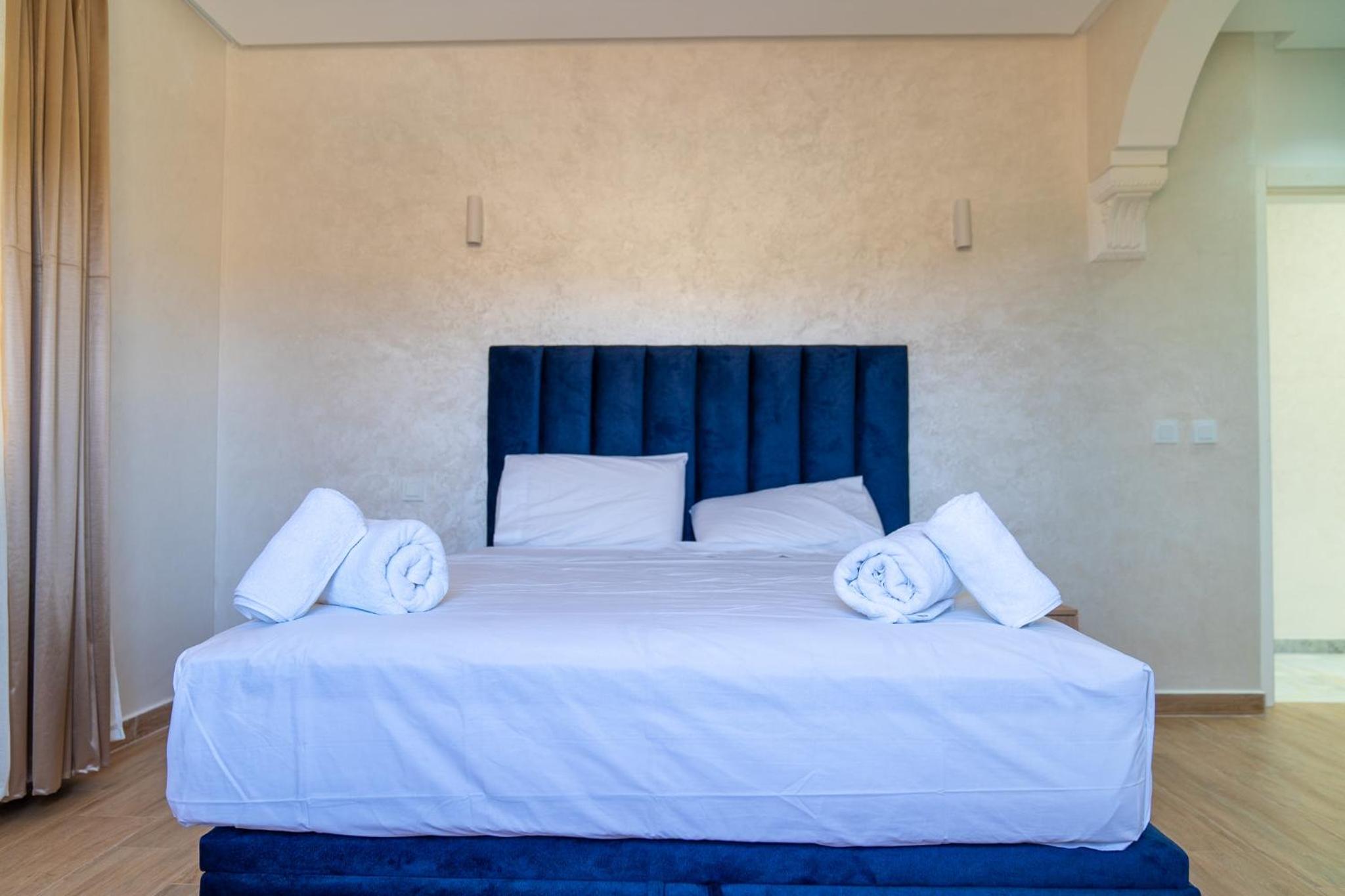 Deluxe Family Suite photo 3