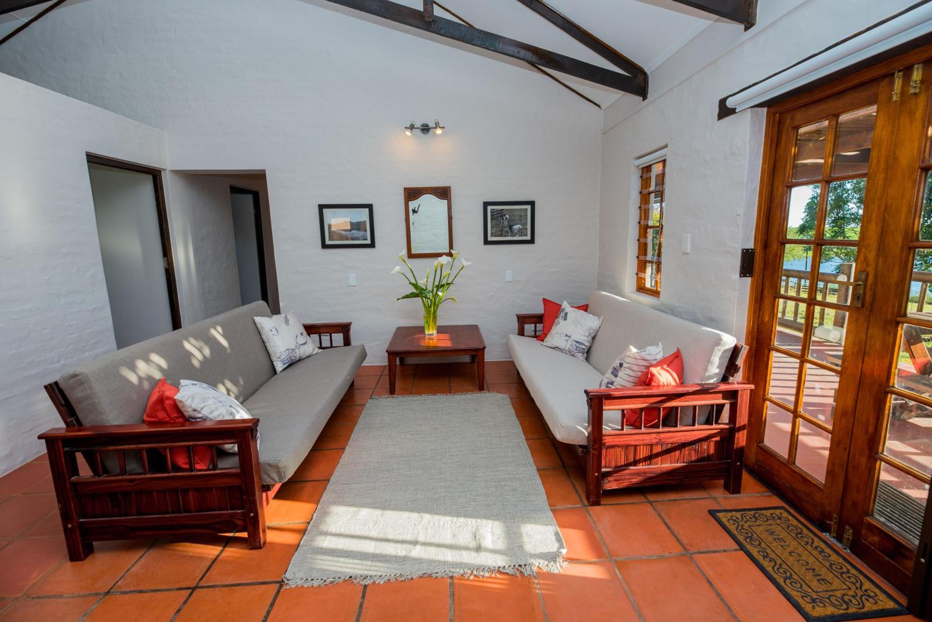 Two-Bedroom Cottage photo 3