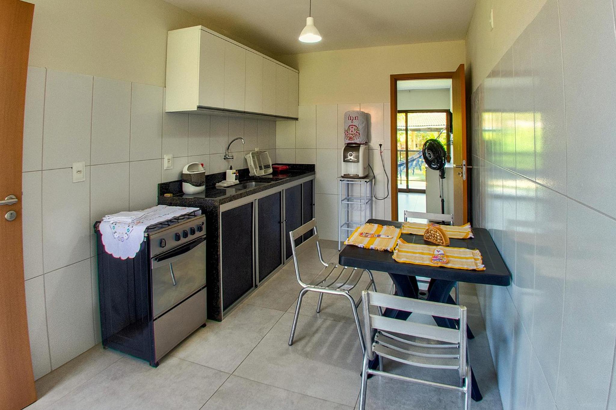 Apartment with Balcony - Photo 3