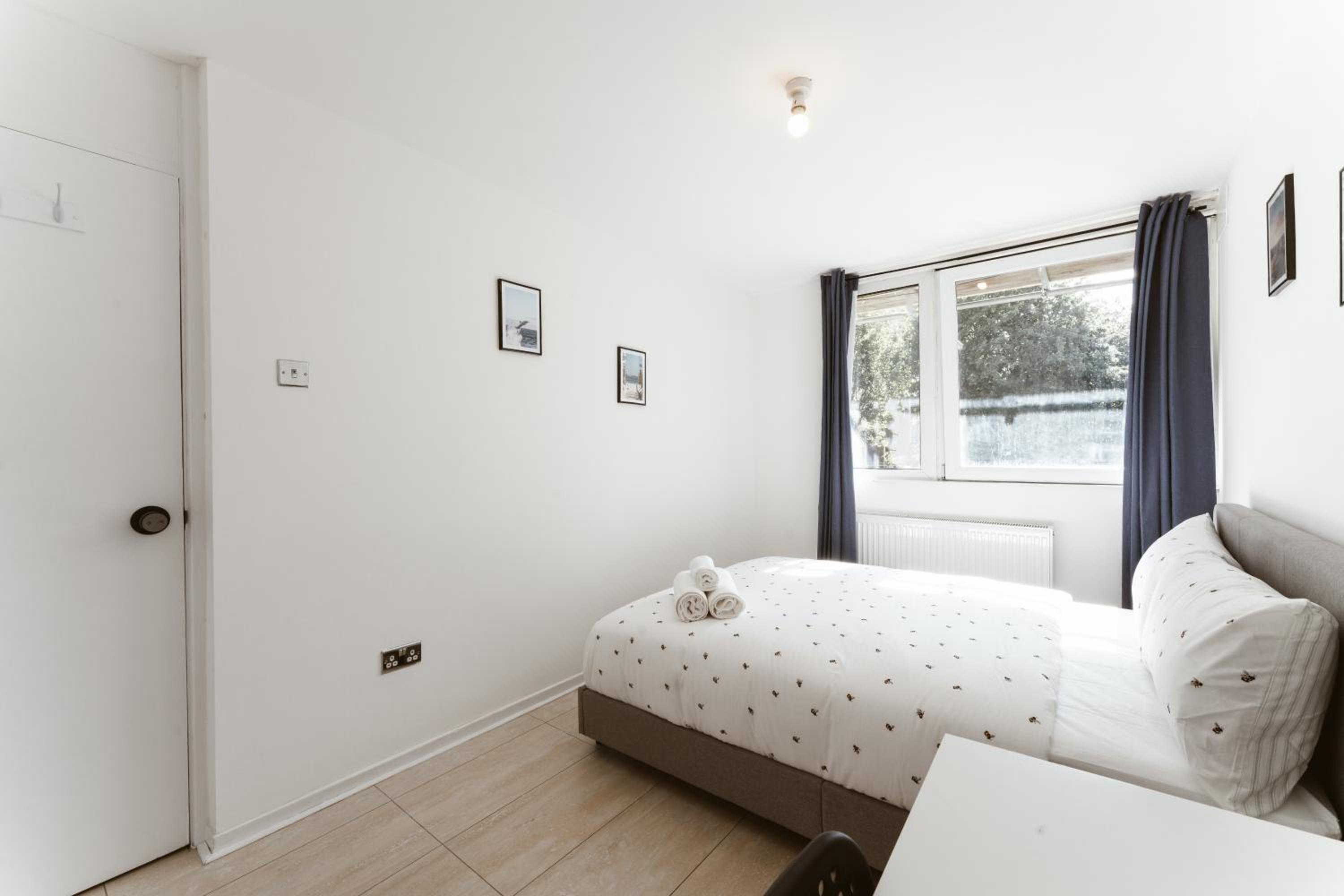 Double Room With Shared Bathroom photo 1