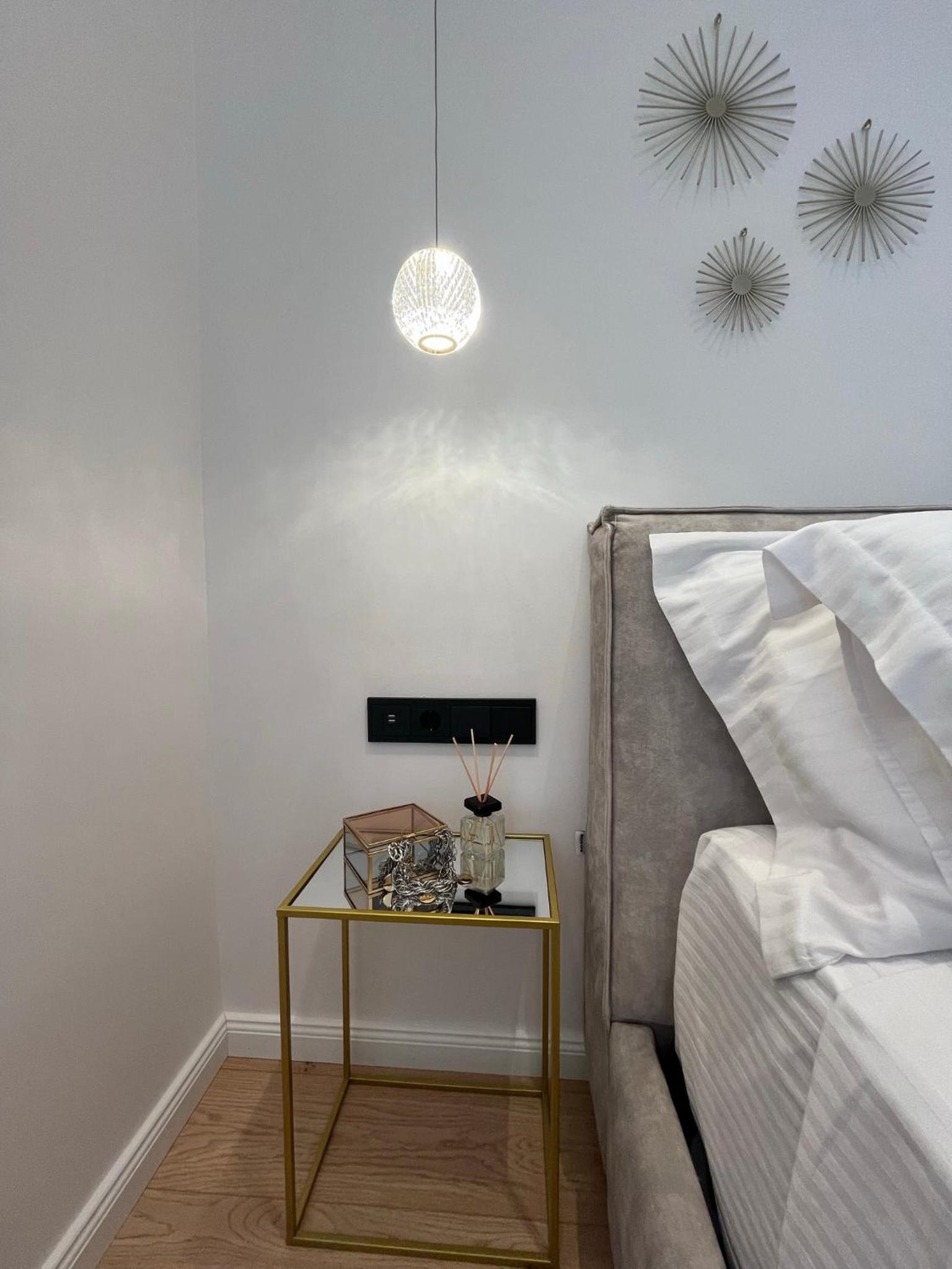 One-Bedroom Apartment photo 3
