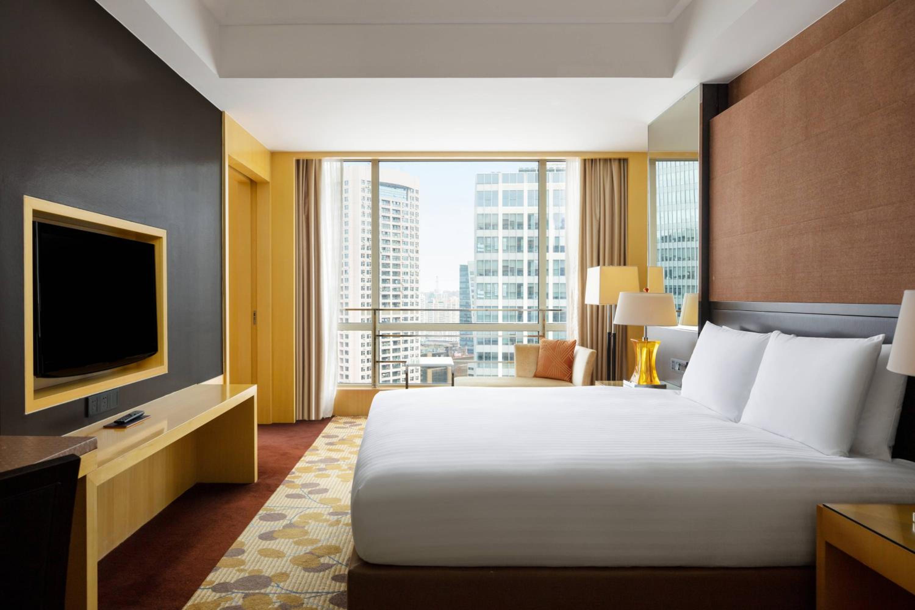 Executive Suite with Lounge Access photo 3