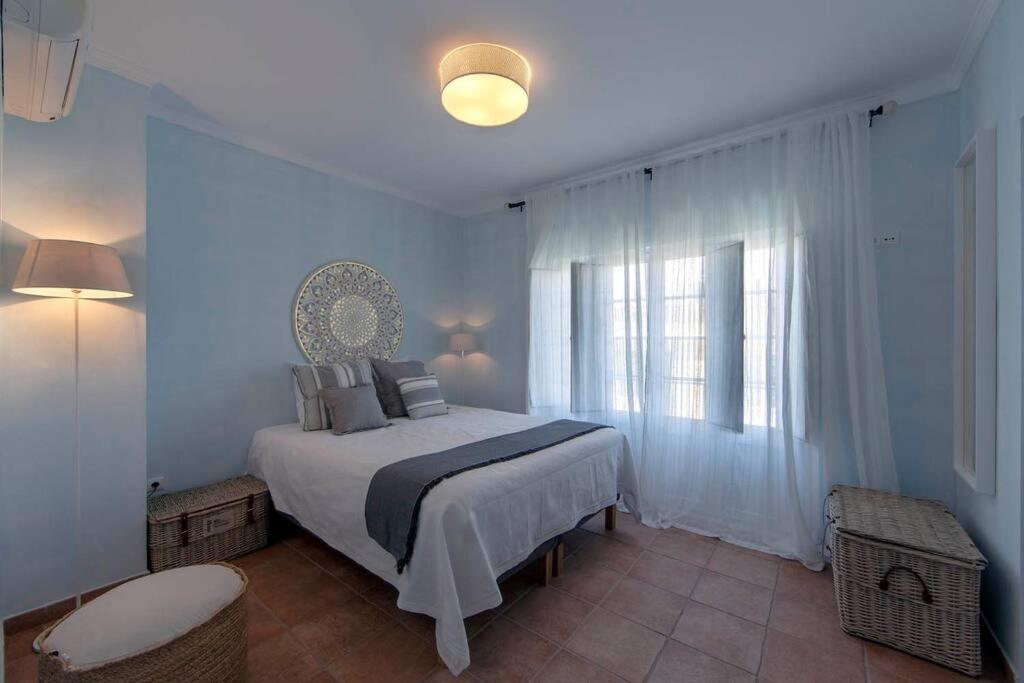 Villa photo 1
