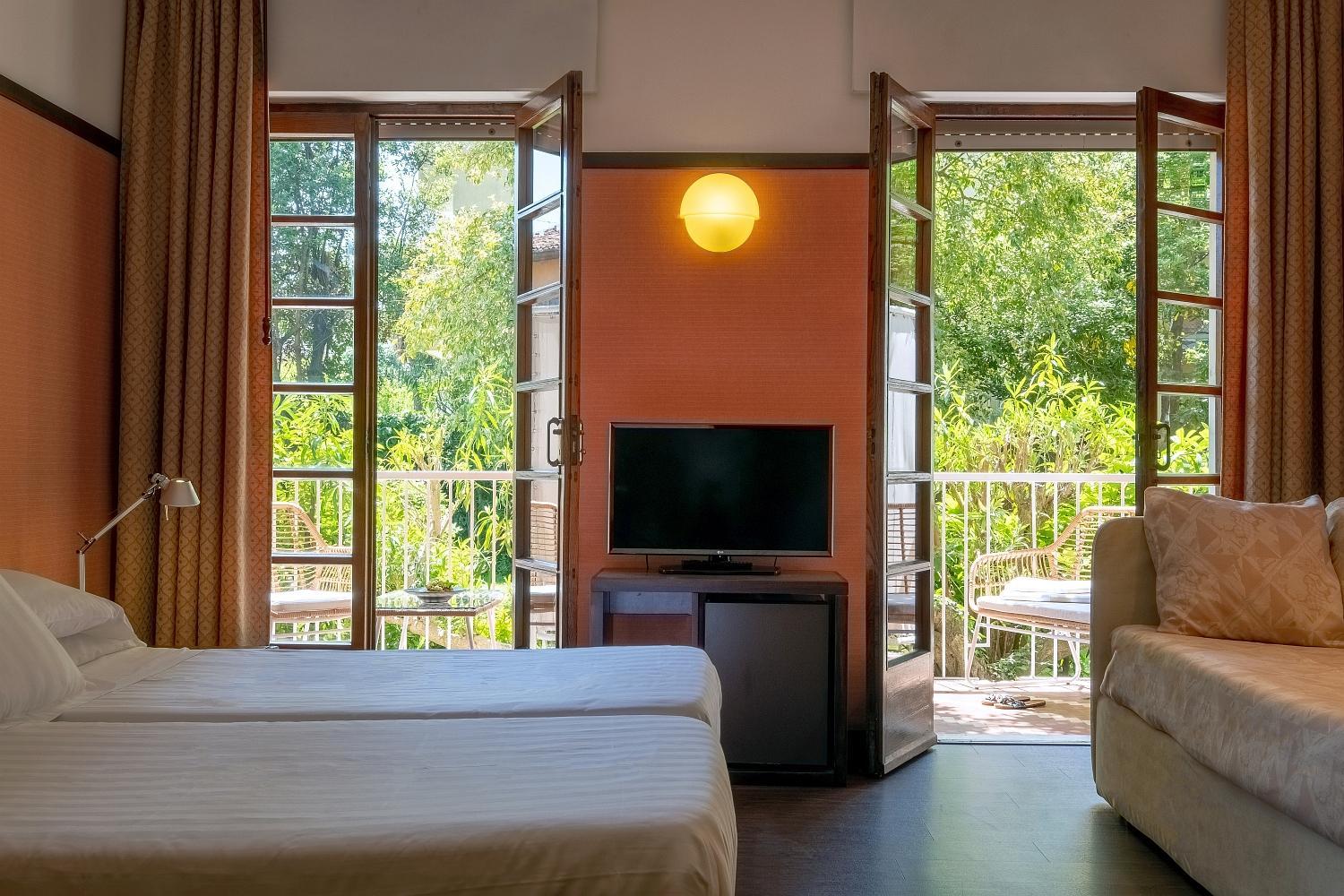 Double Room - Photo 12