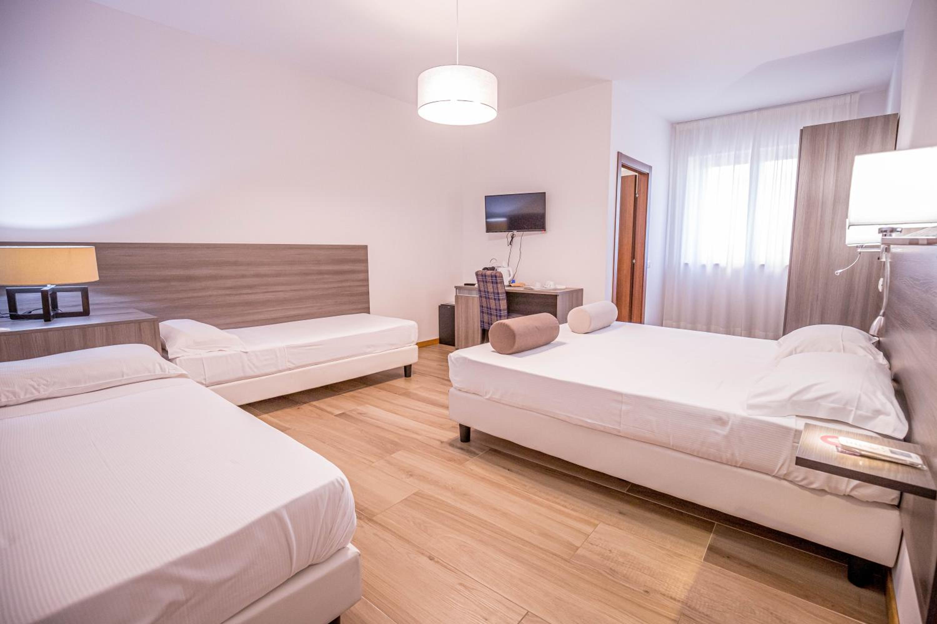 Comfort Quadruple Room - Photo 1