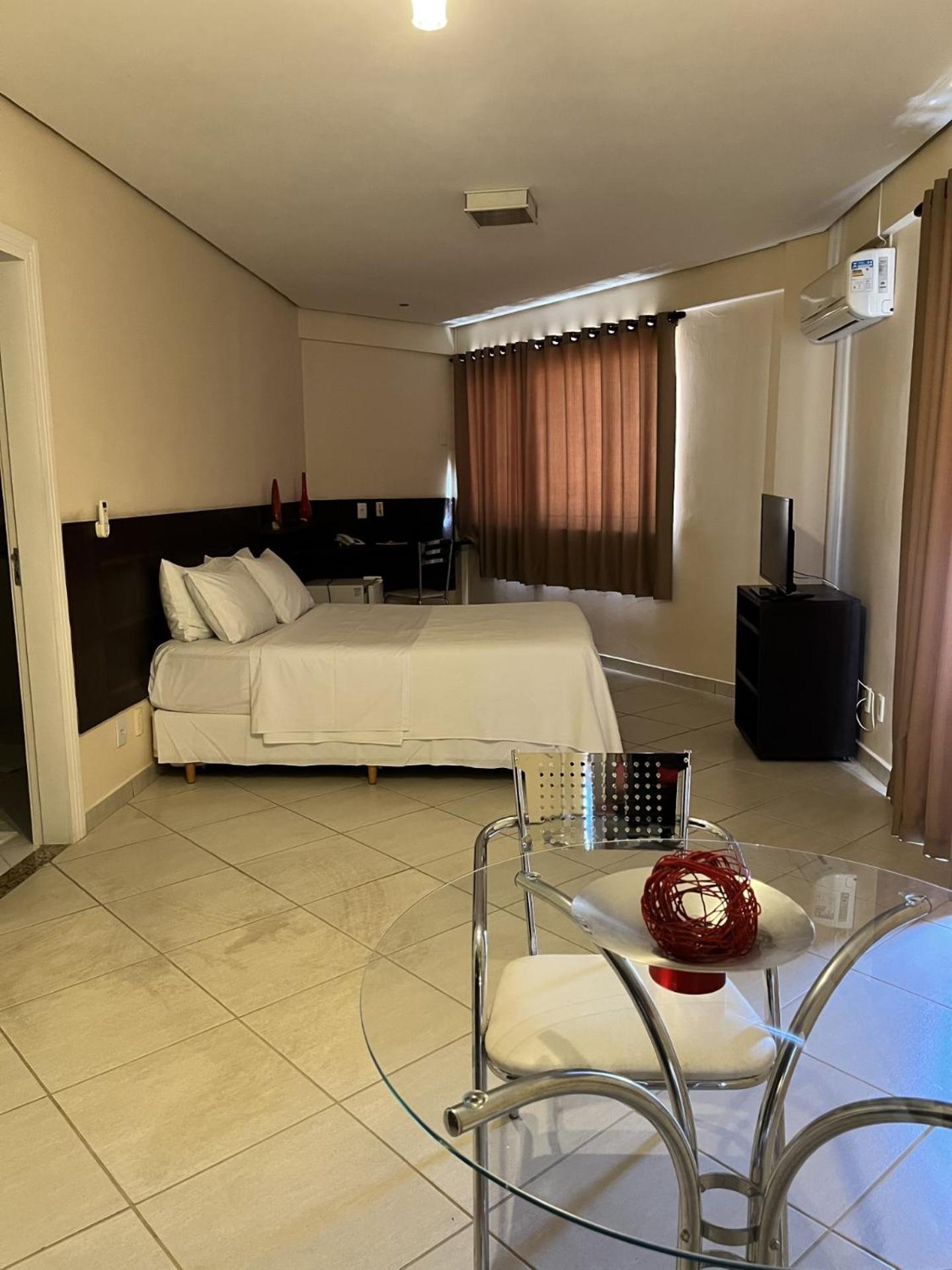 Deluxe Double Room with Bath - Photo 3