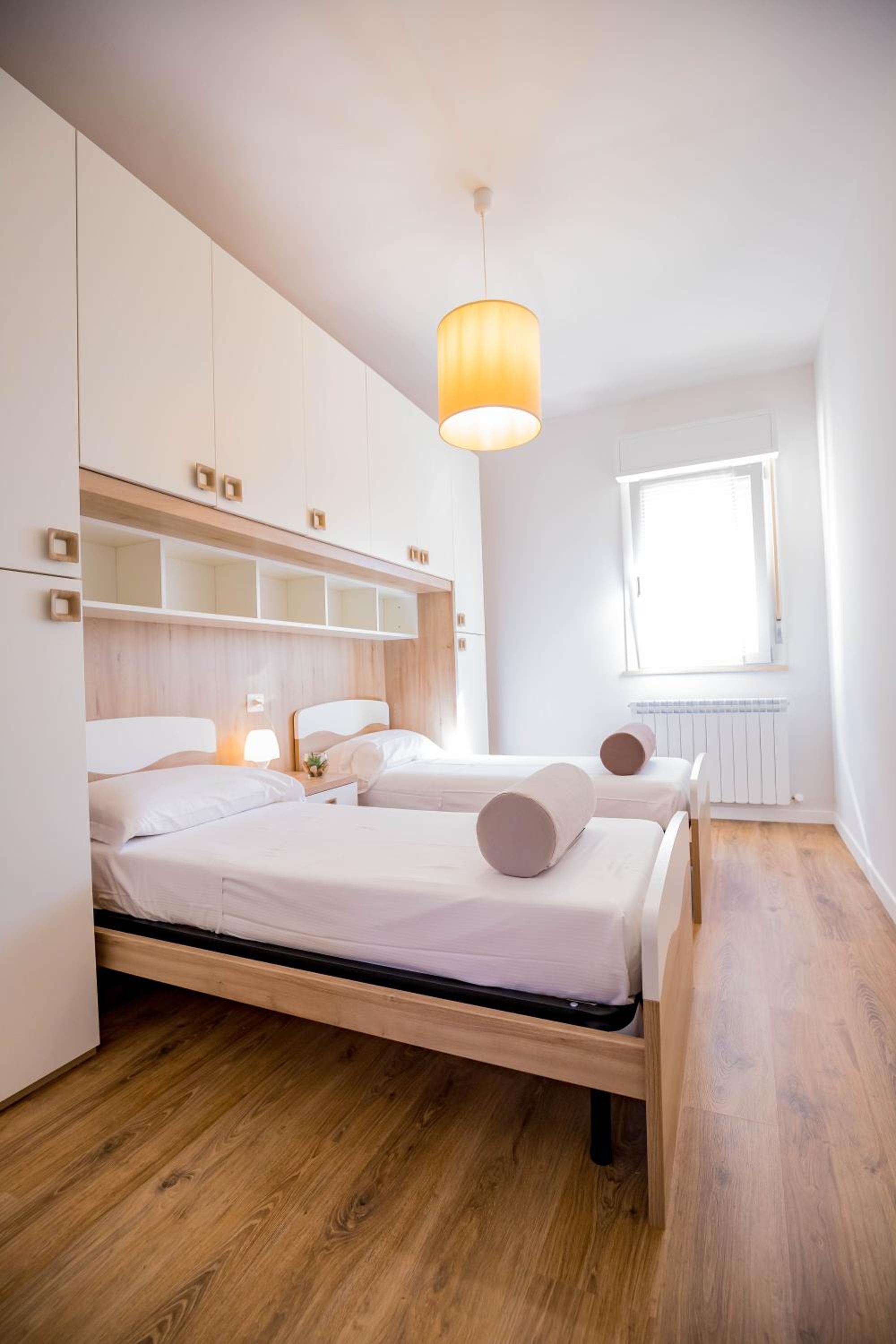 Two-Bedroom Apartment - Photo 5