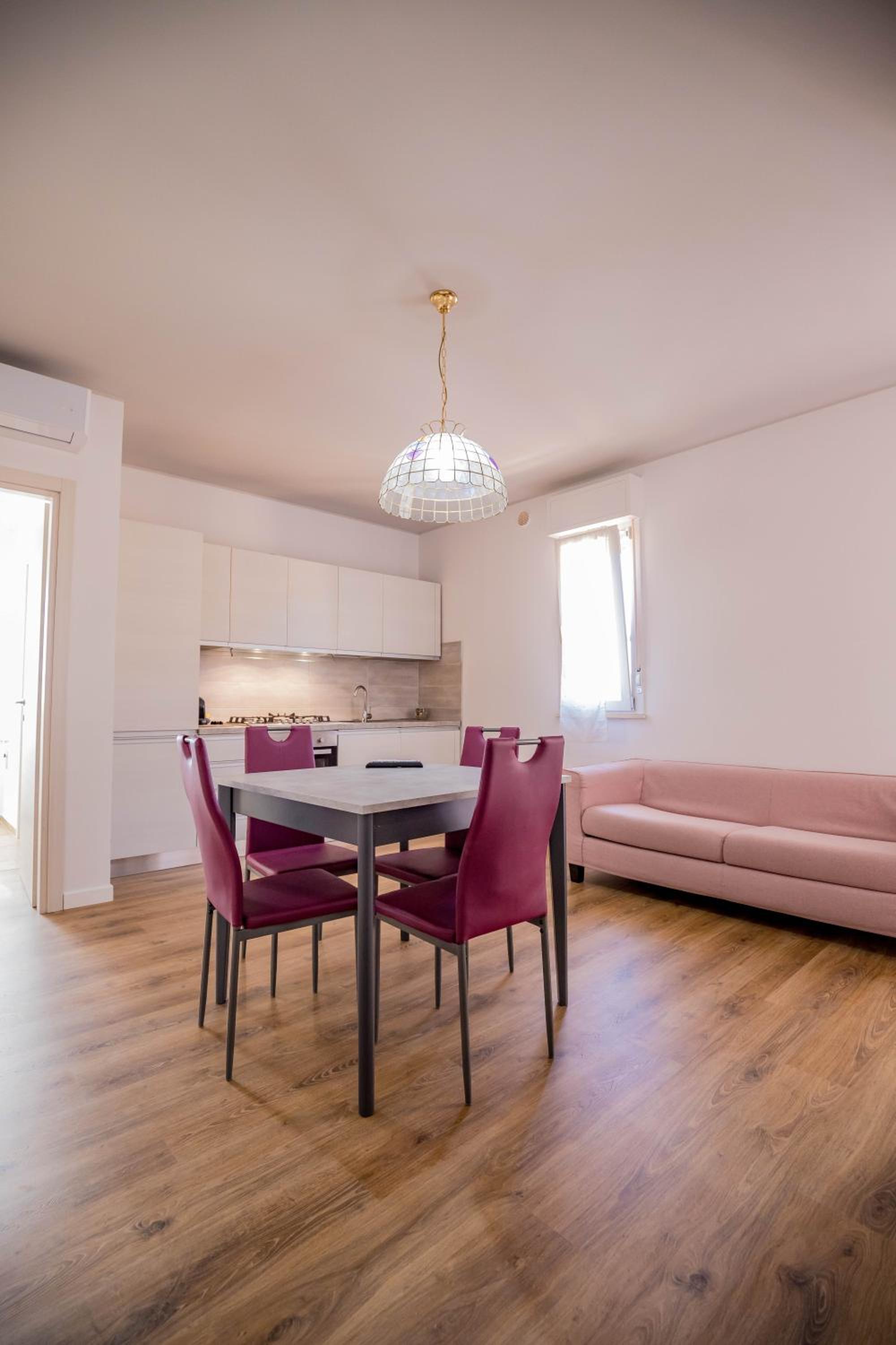 Two-Bedroom Apartment - Photo 6