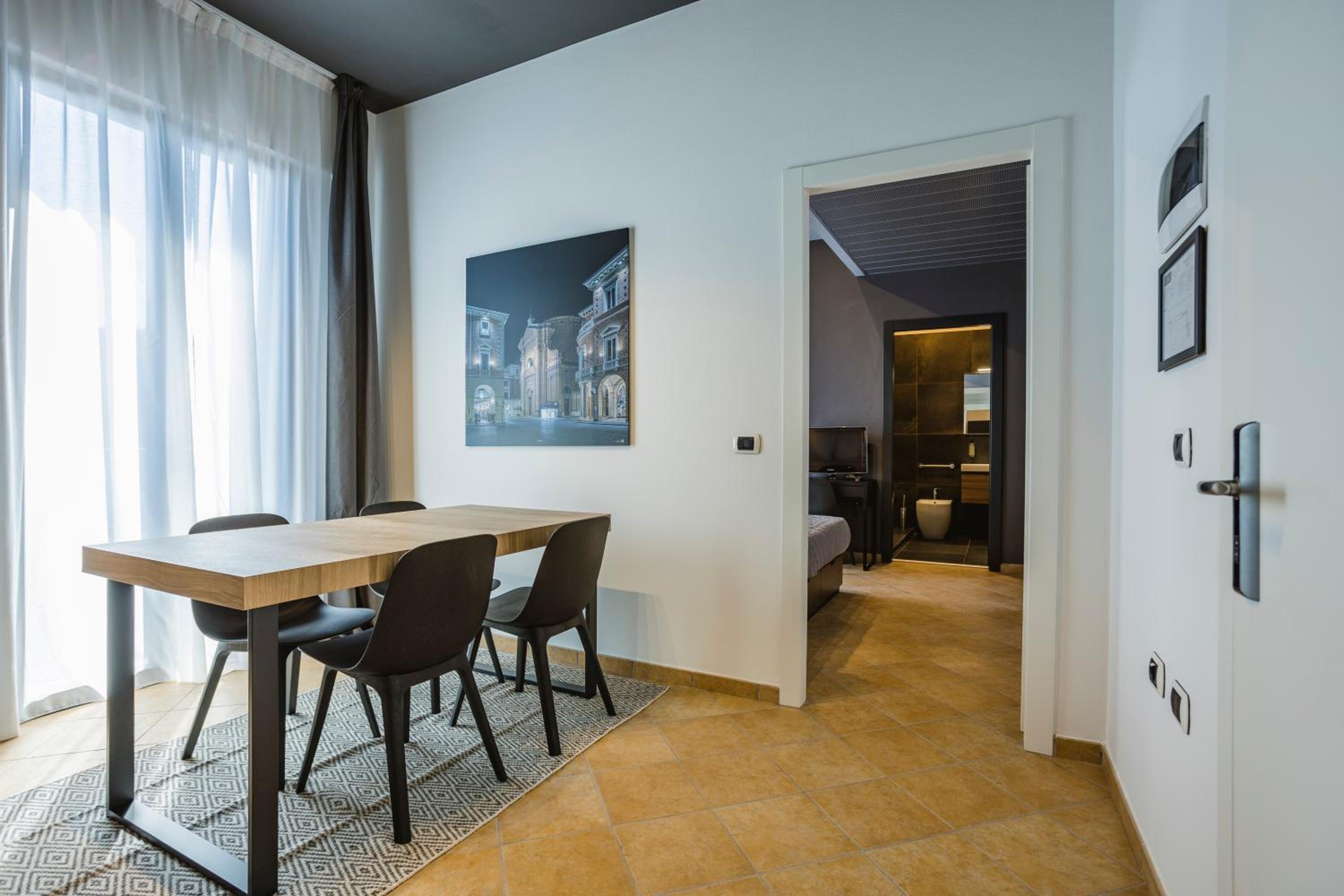 King Suite photo 2