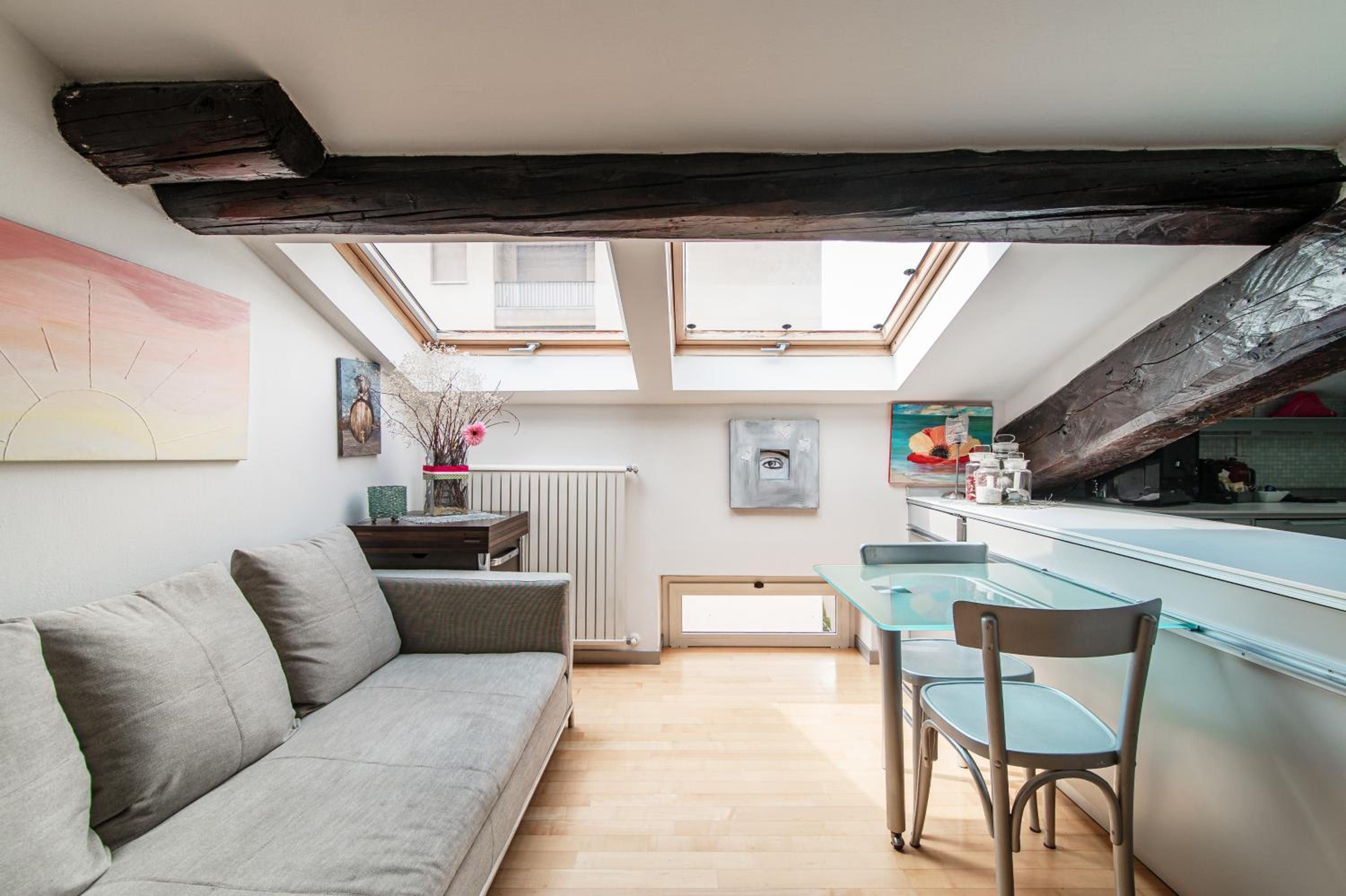 One-Bedroom Apartment