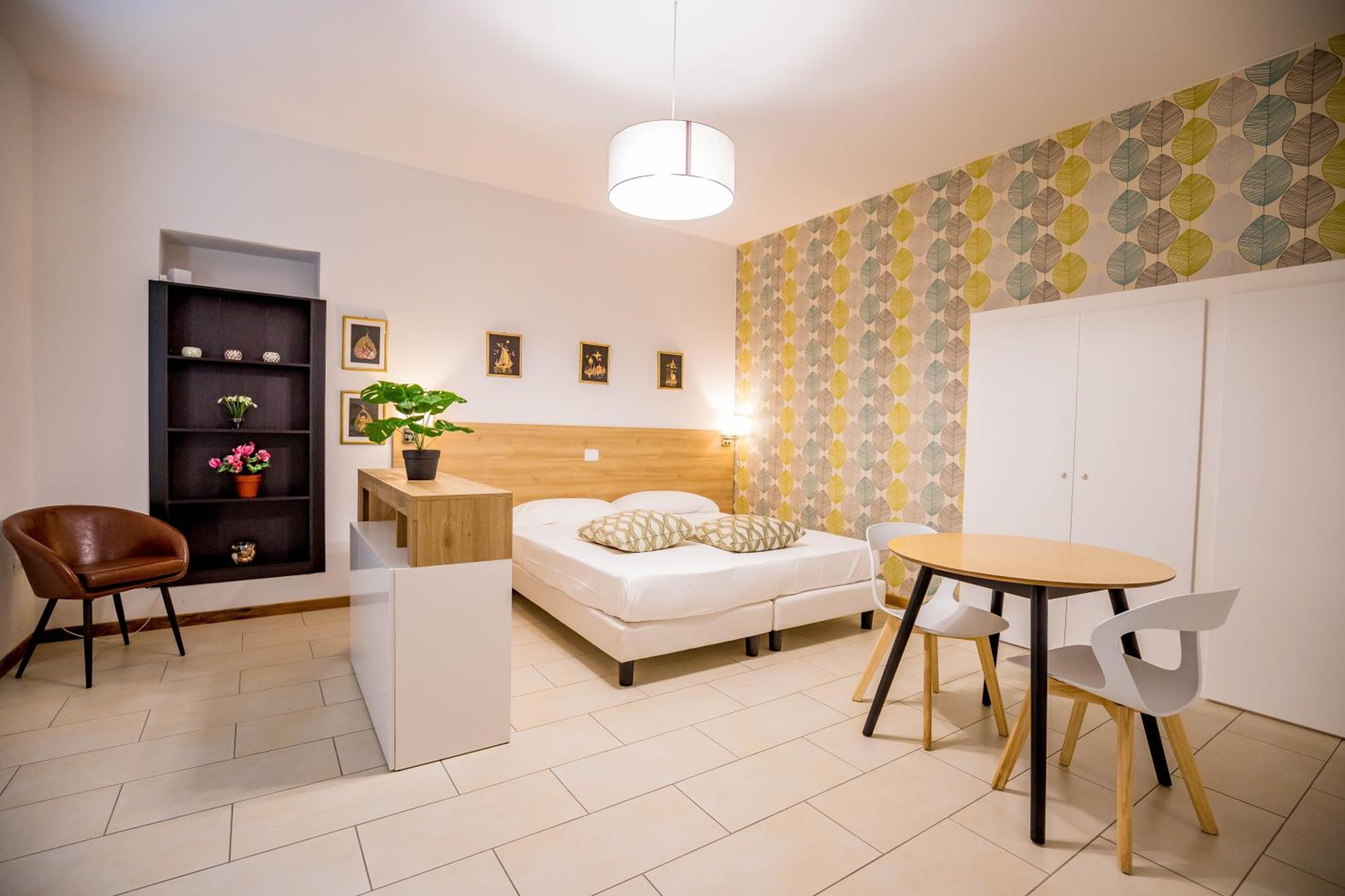 Studio Apartment photo 2