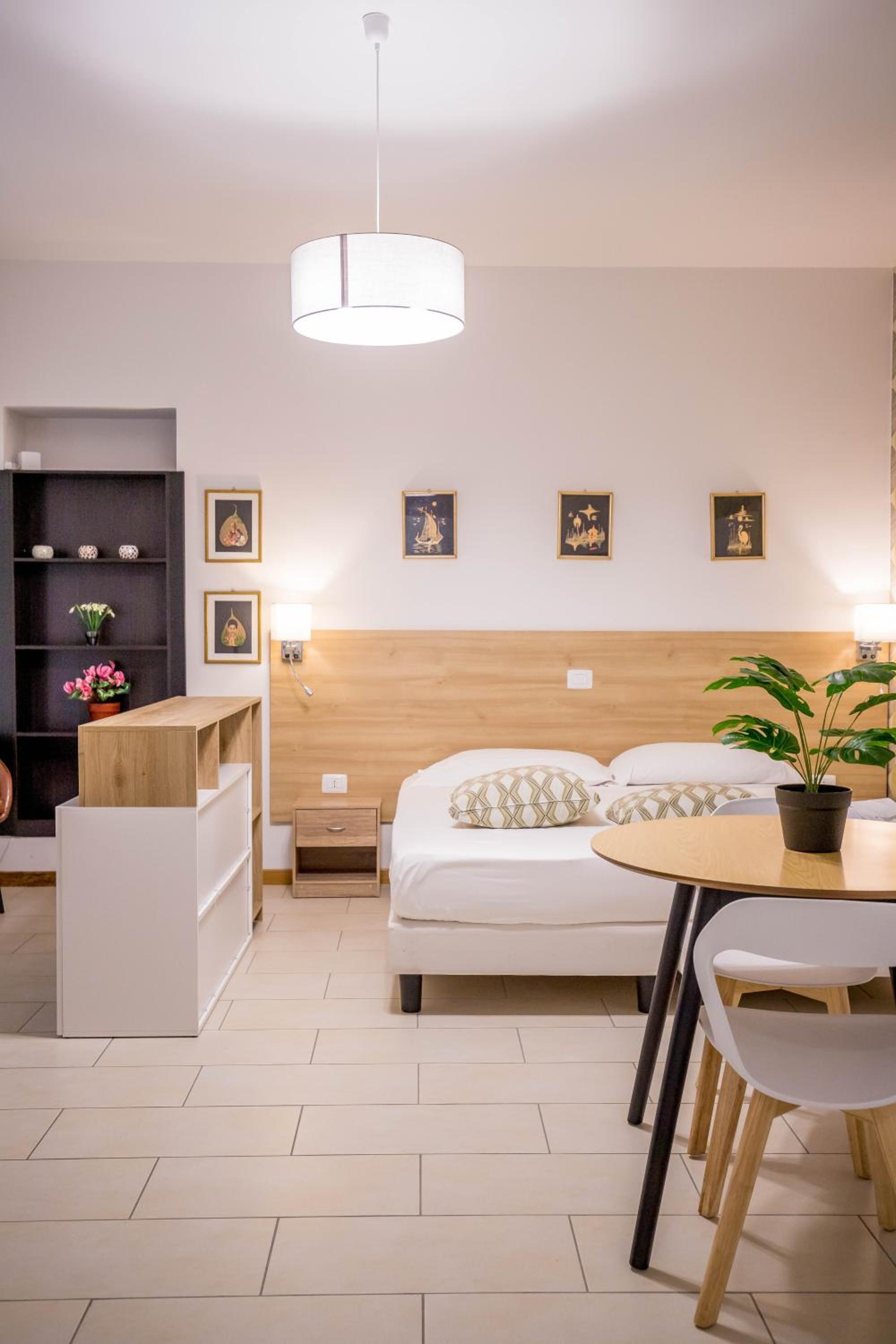 Studio Apartment photo 1