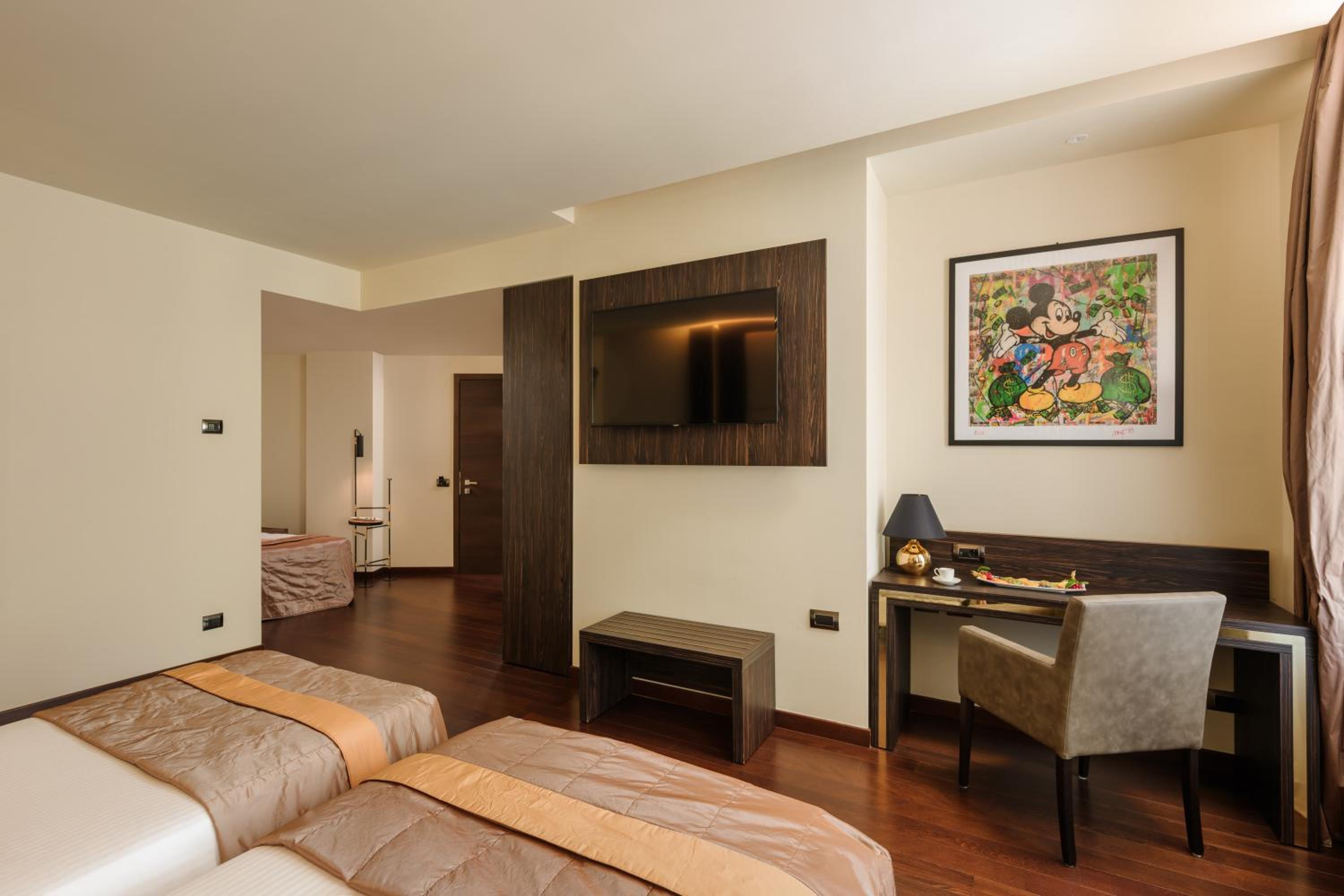 Deluxe Triple Room - Photo 4