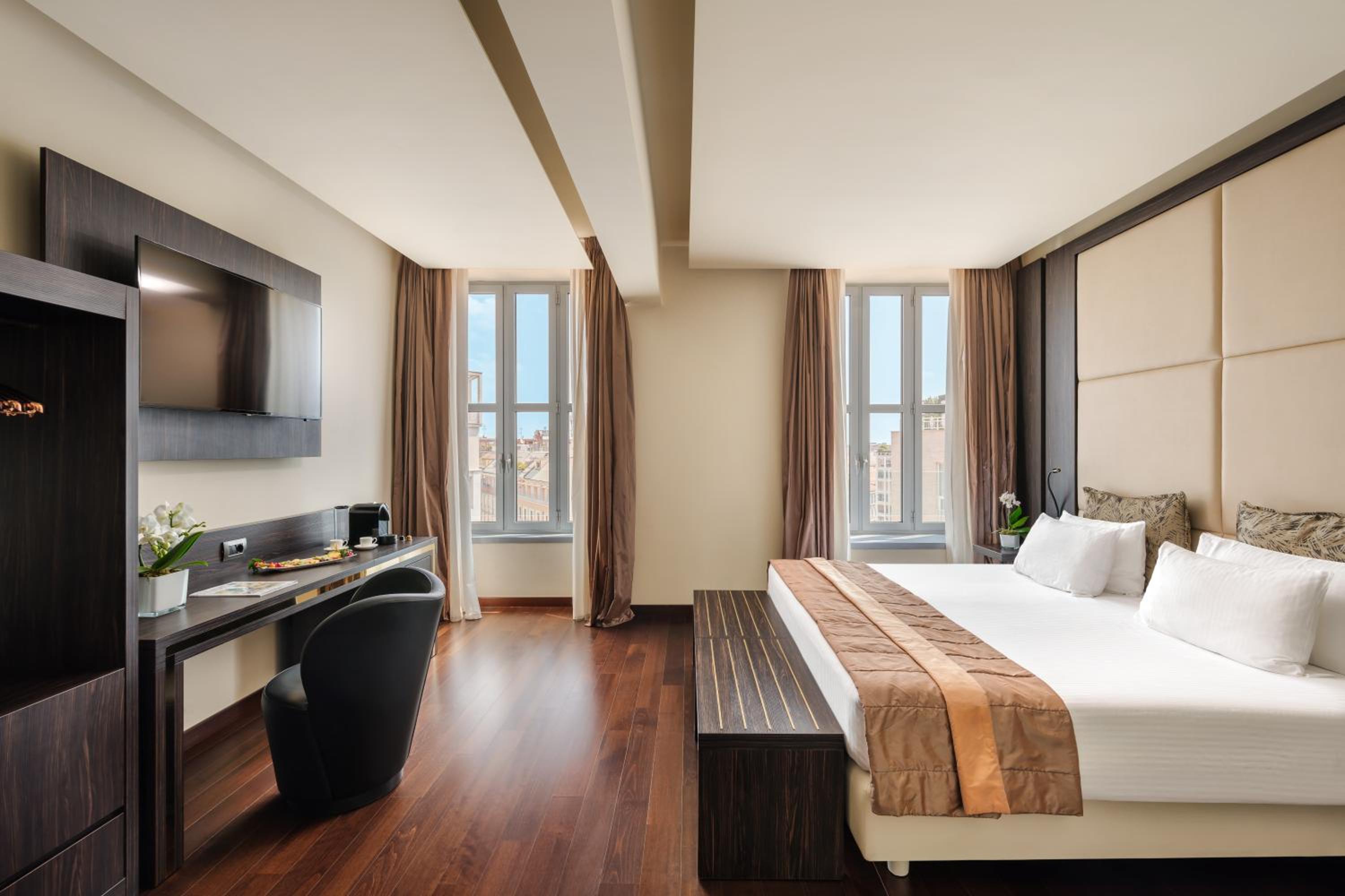 Deluxe Triple Room - Photo 1