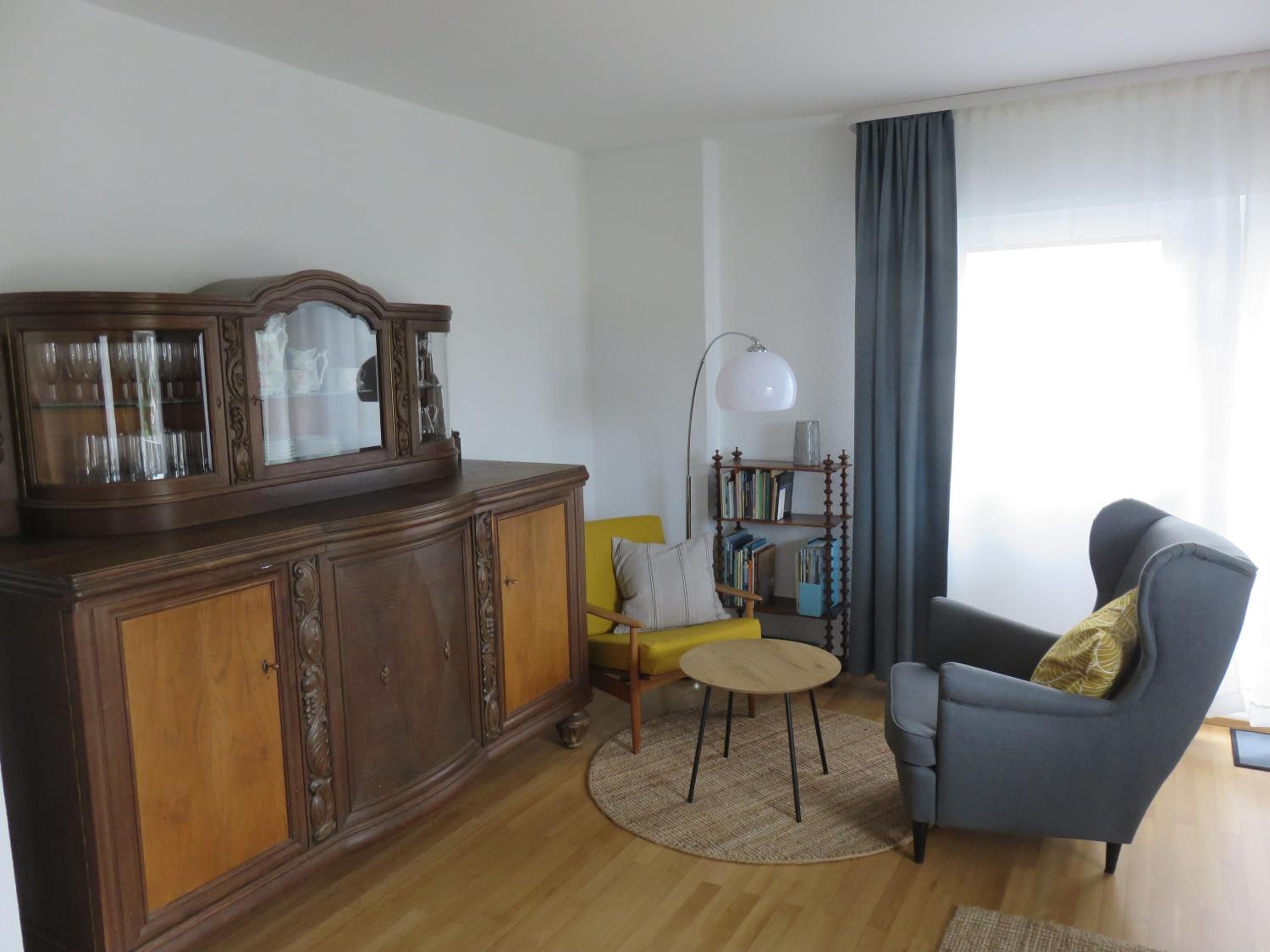 One-Bedroom Apartment with Balcony