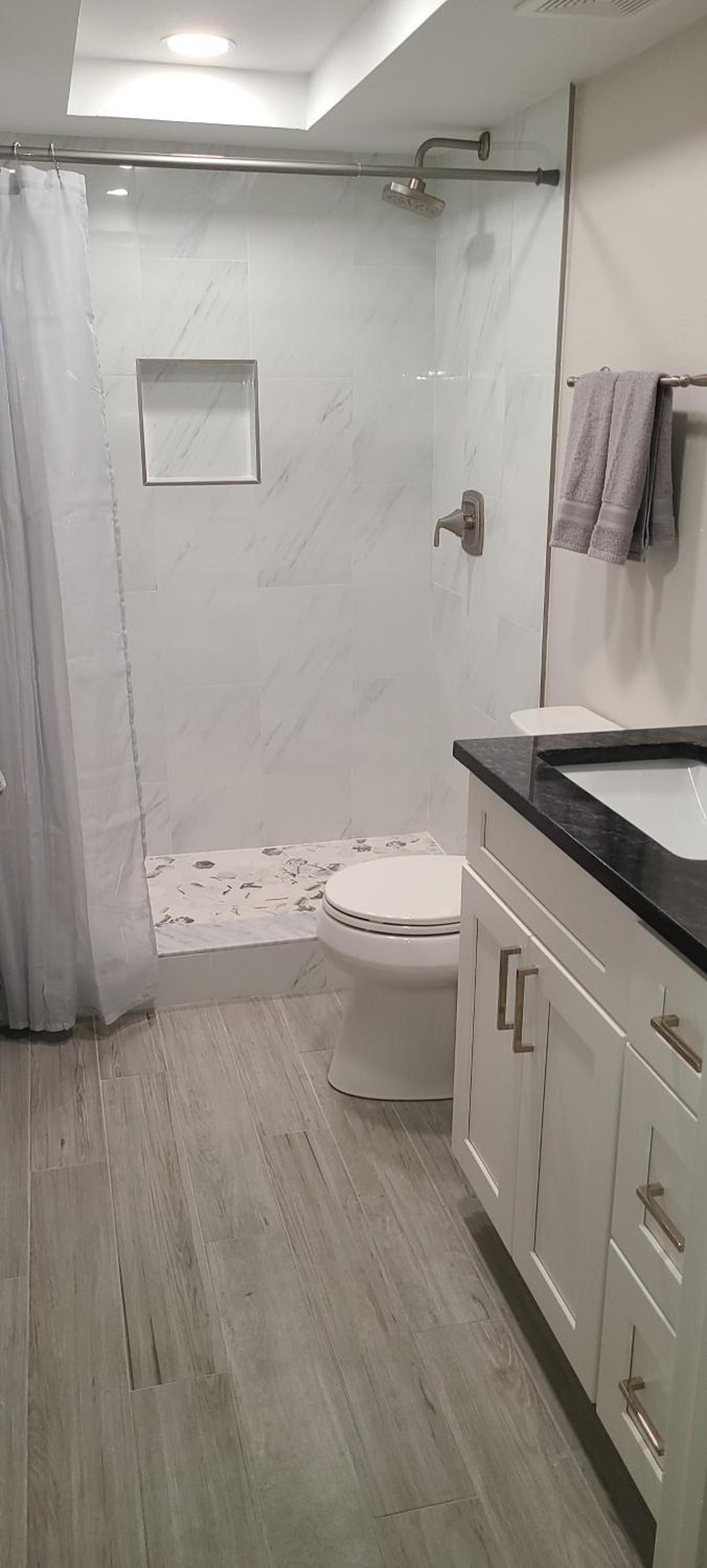 Two-Bedroom Apartment - Photo 27