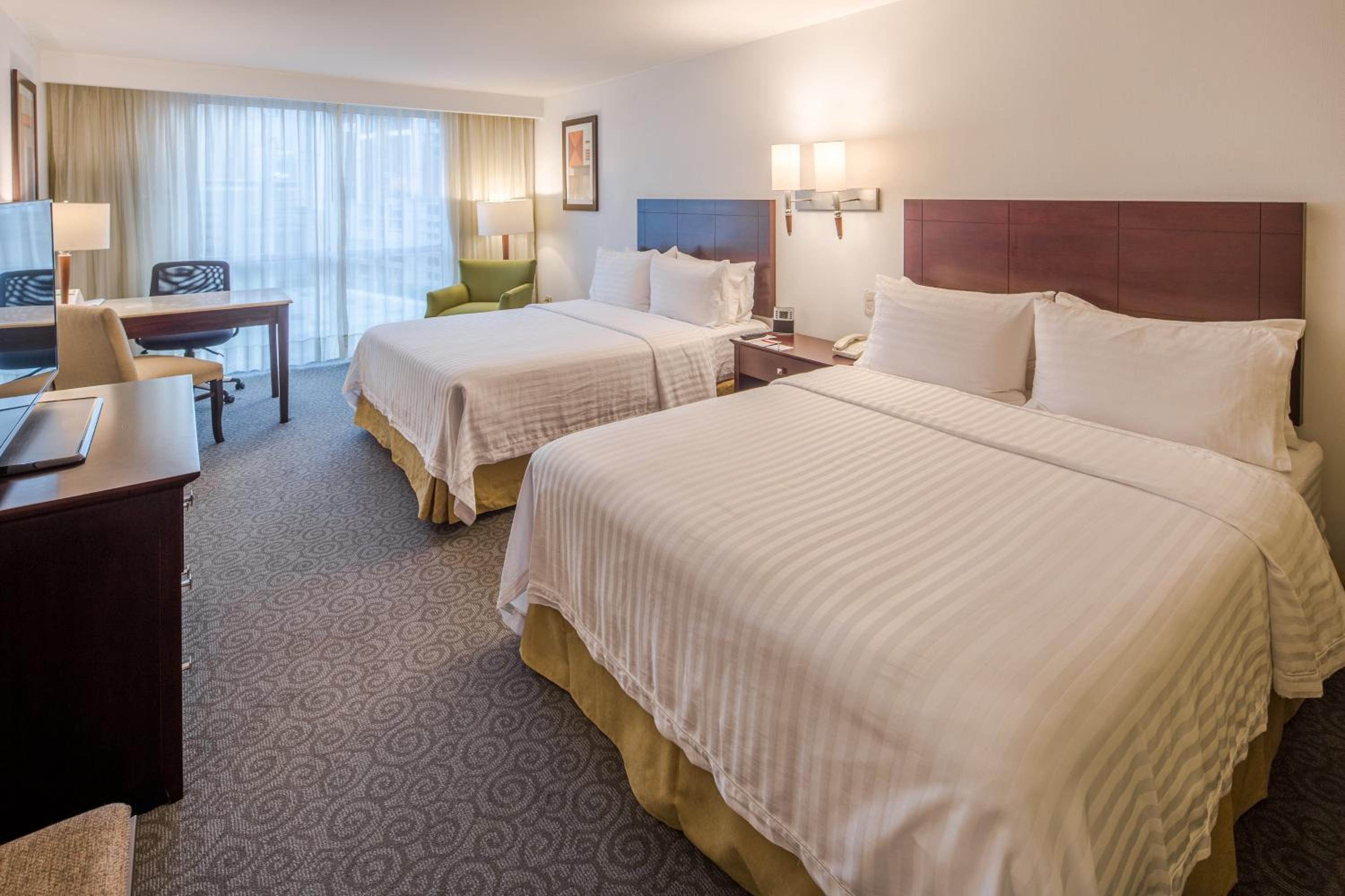 Standard Double Room with Two Double Beds - Photo 2