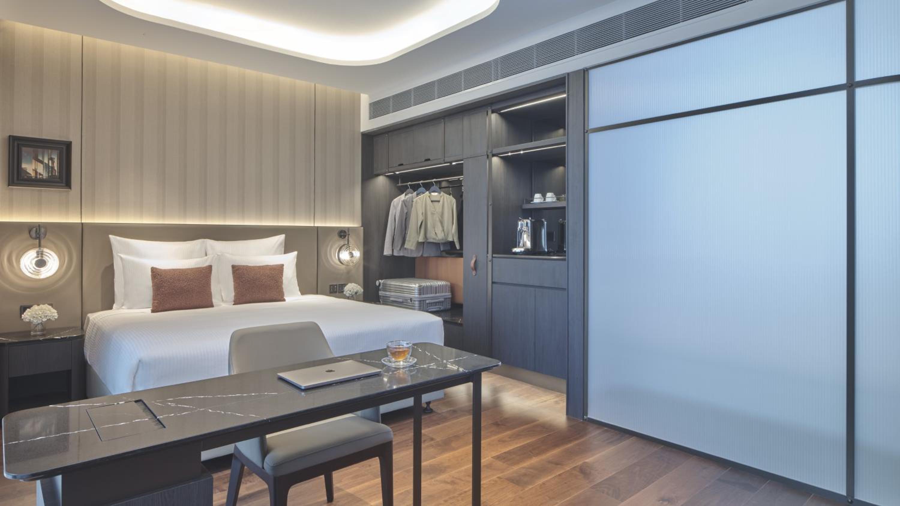 King Studio Suite, Lounge Access