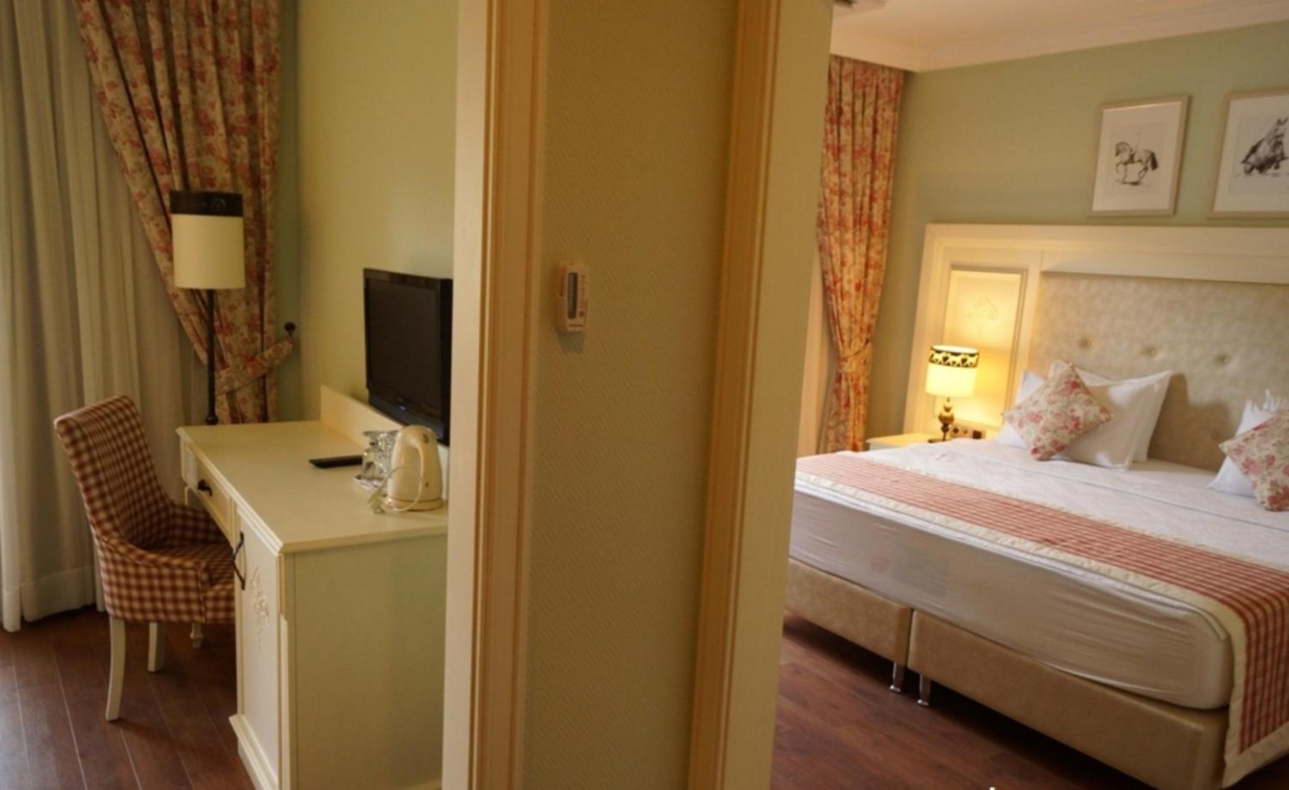 Suite - Photo 3