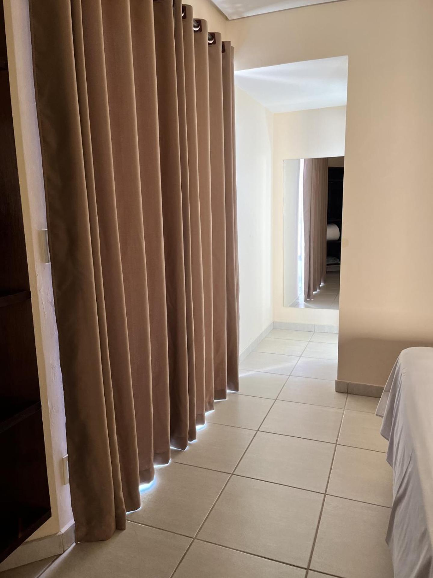 Deluxe Double or Twin Room - Photo 11