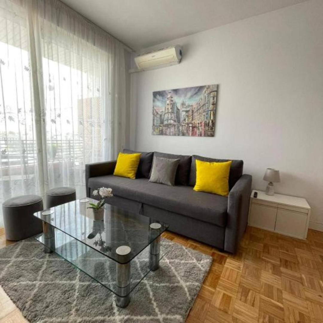Apartment with Terrace photo 3