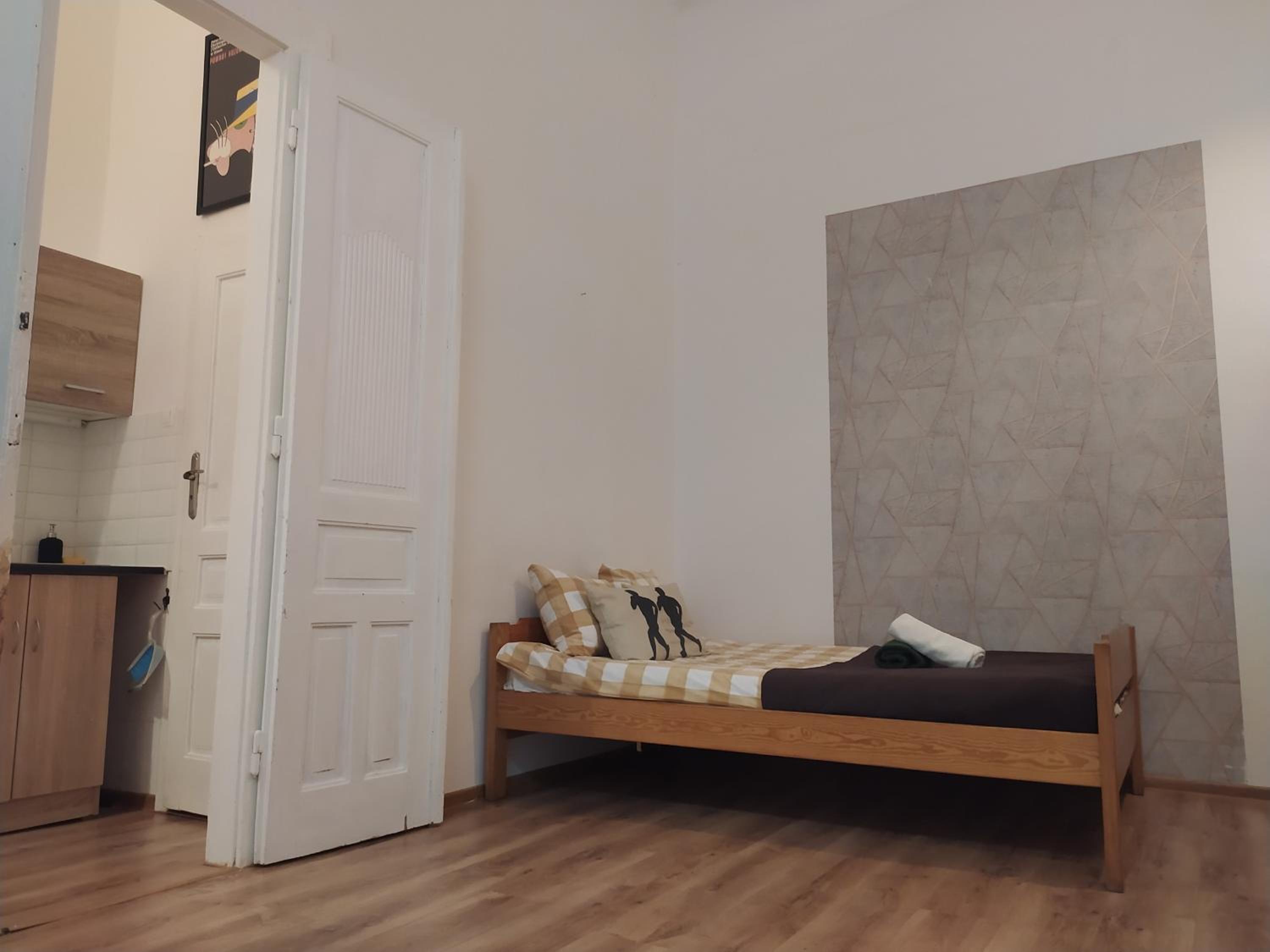 Studio (2-3 Adults) - Photo 1