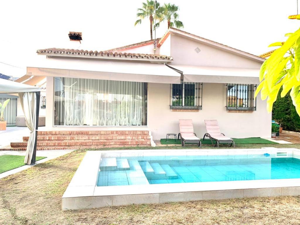Three-Bedroom Villa photo 3