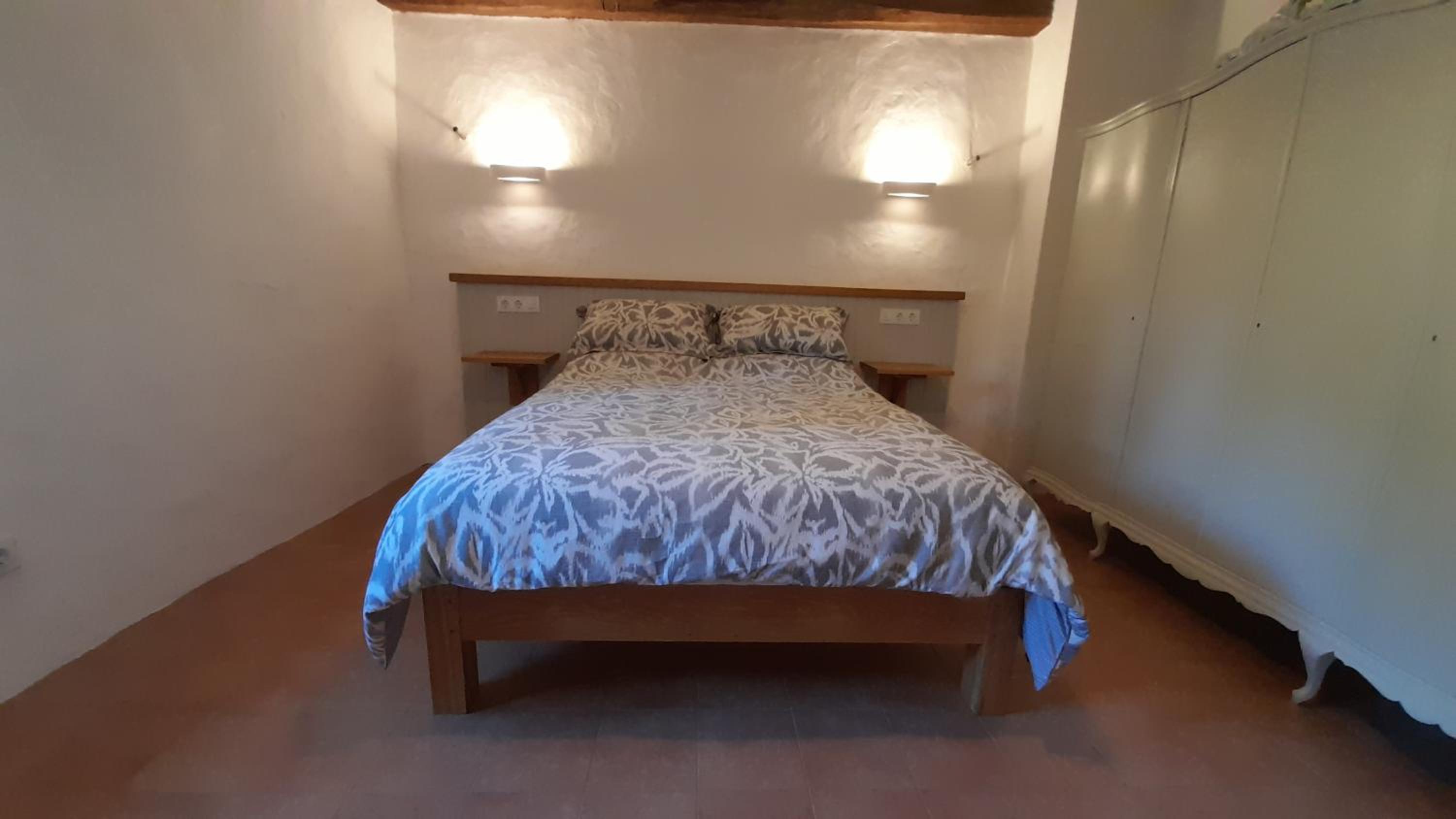 Casa de cuatro habitaciones