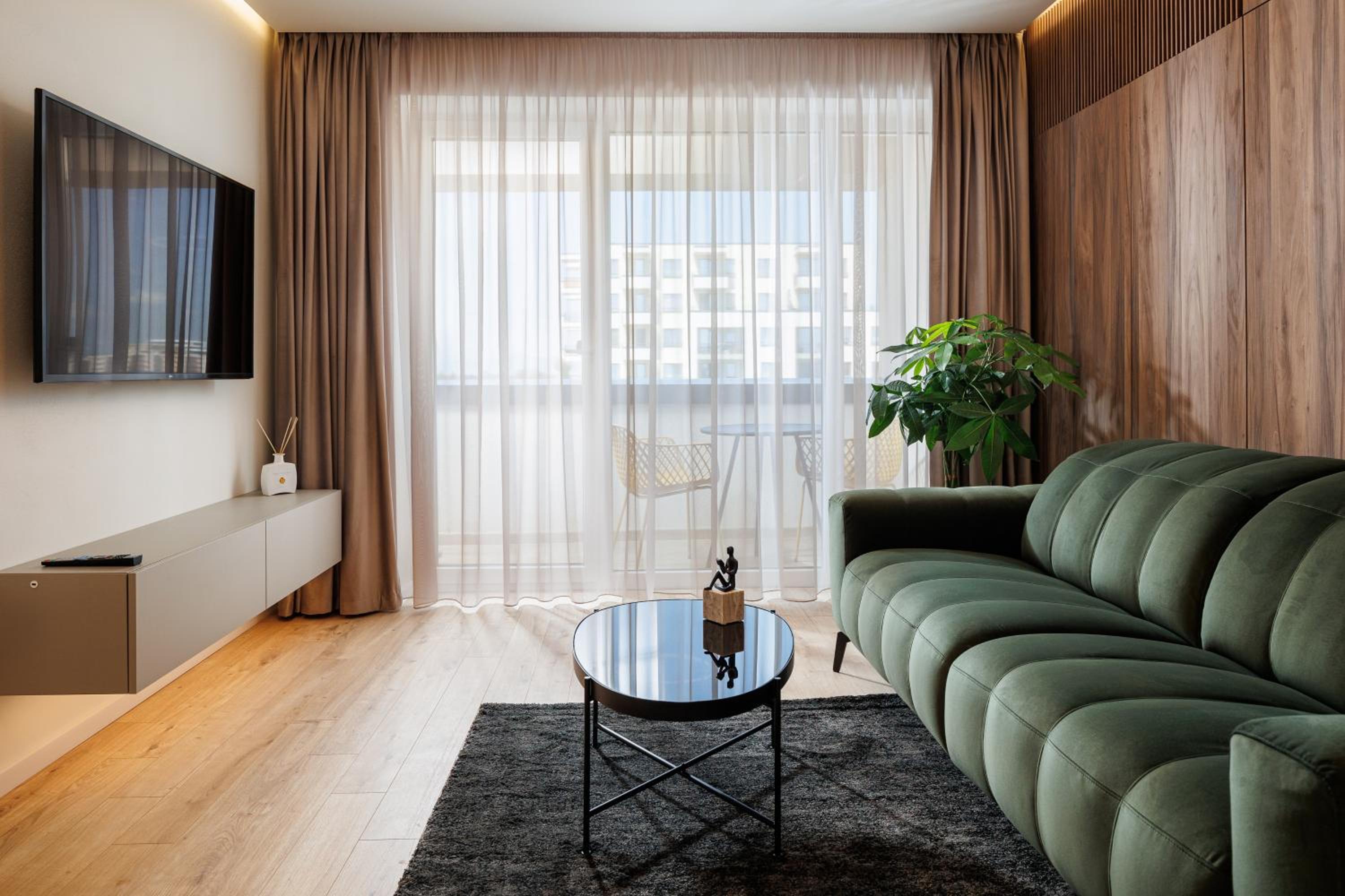 One-Bedroom Apartment - Photo 17