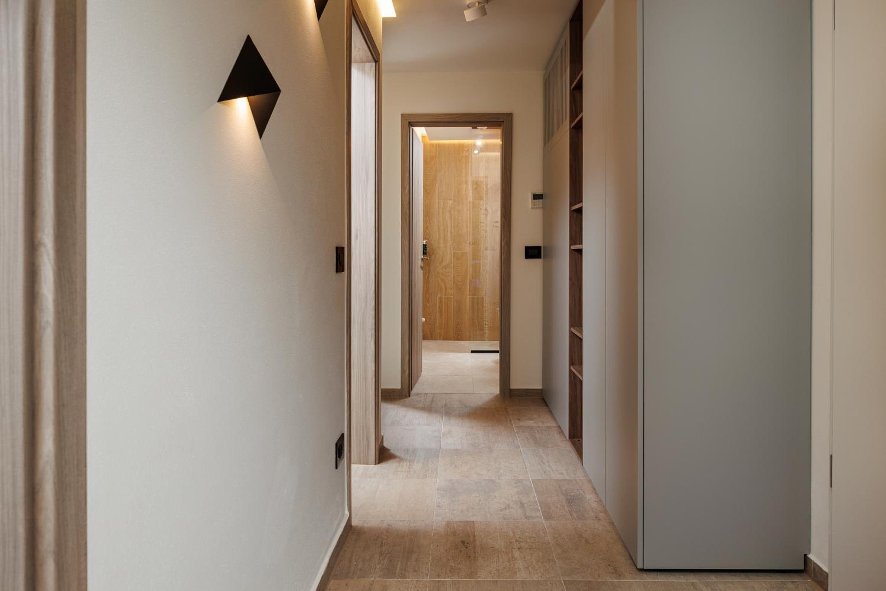 Two-Bedroom Apartment - Photo 18