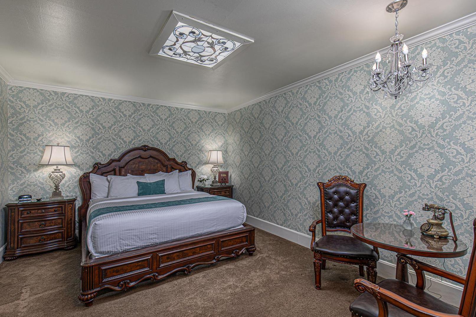 Standard King Room