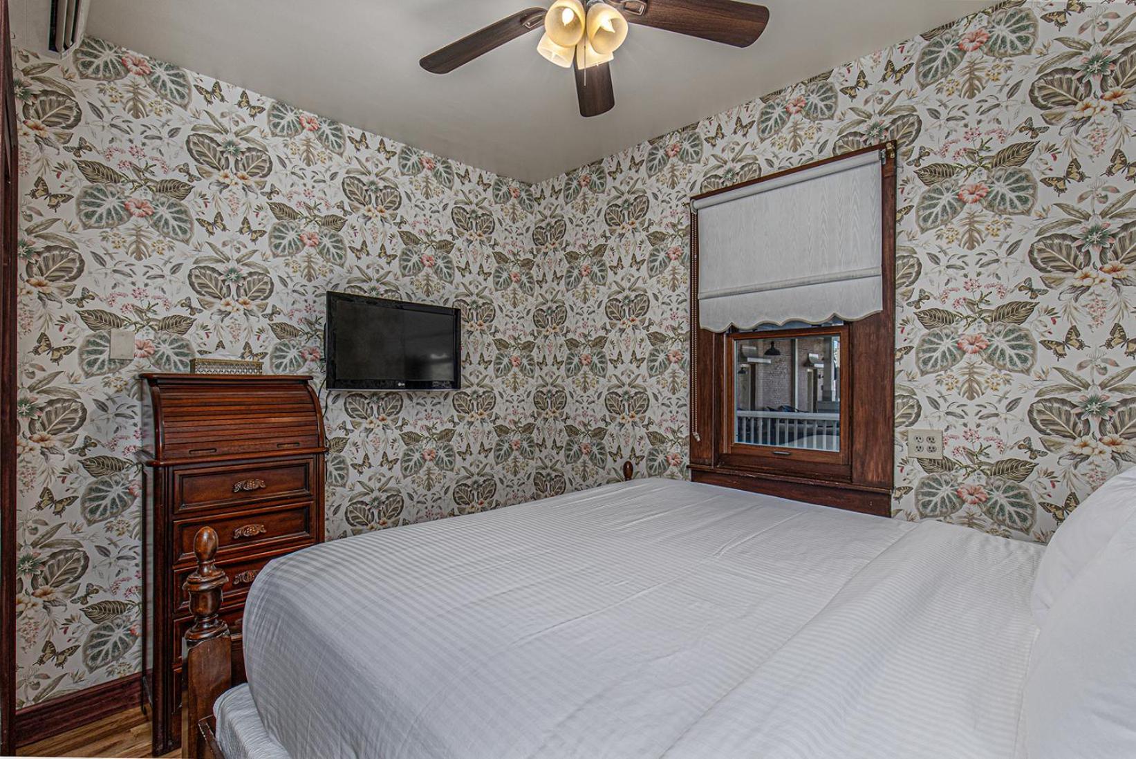 Deluxe Suite photo 3