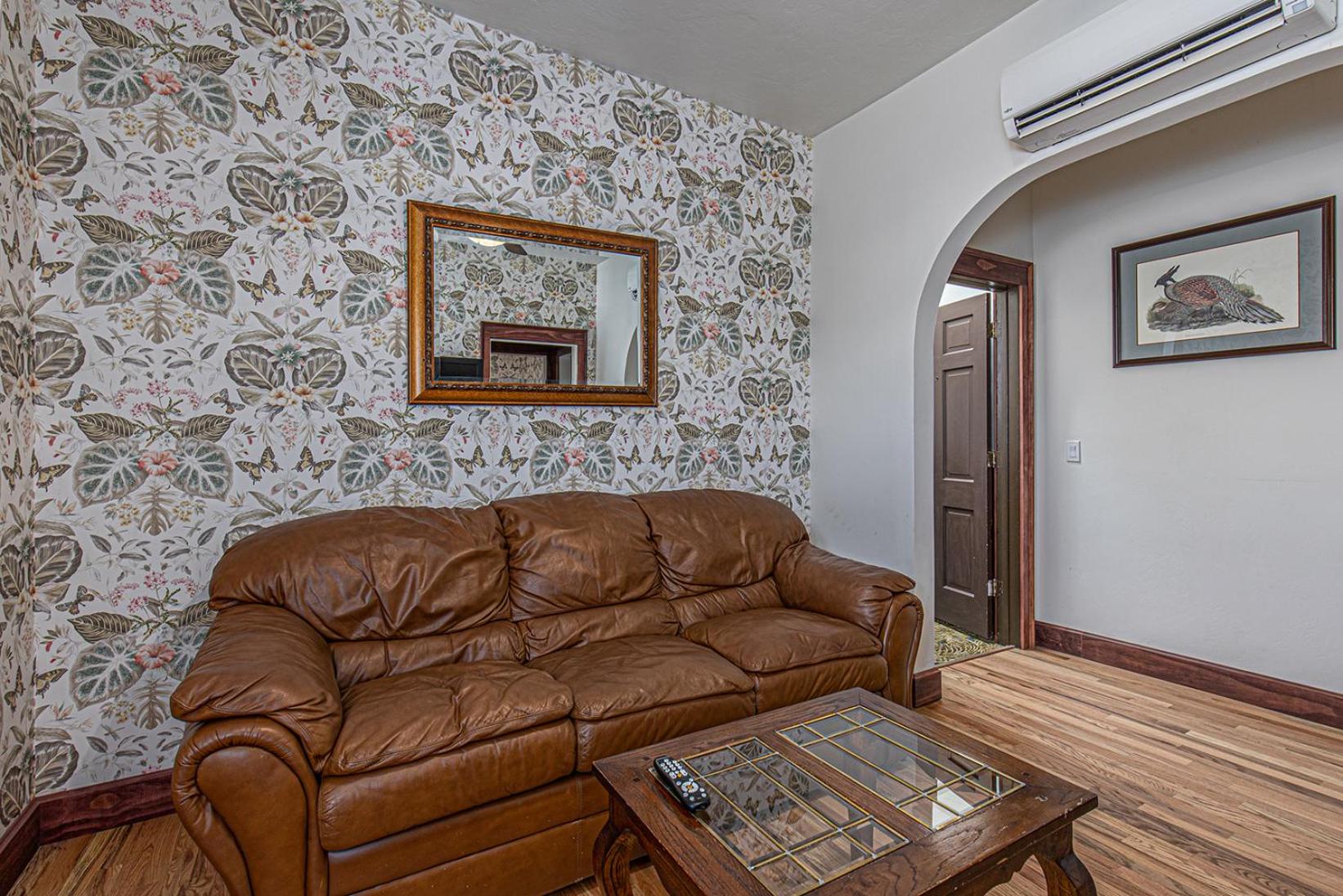 Deluxe Suite photo 2