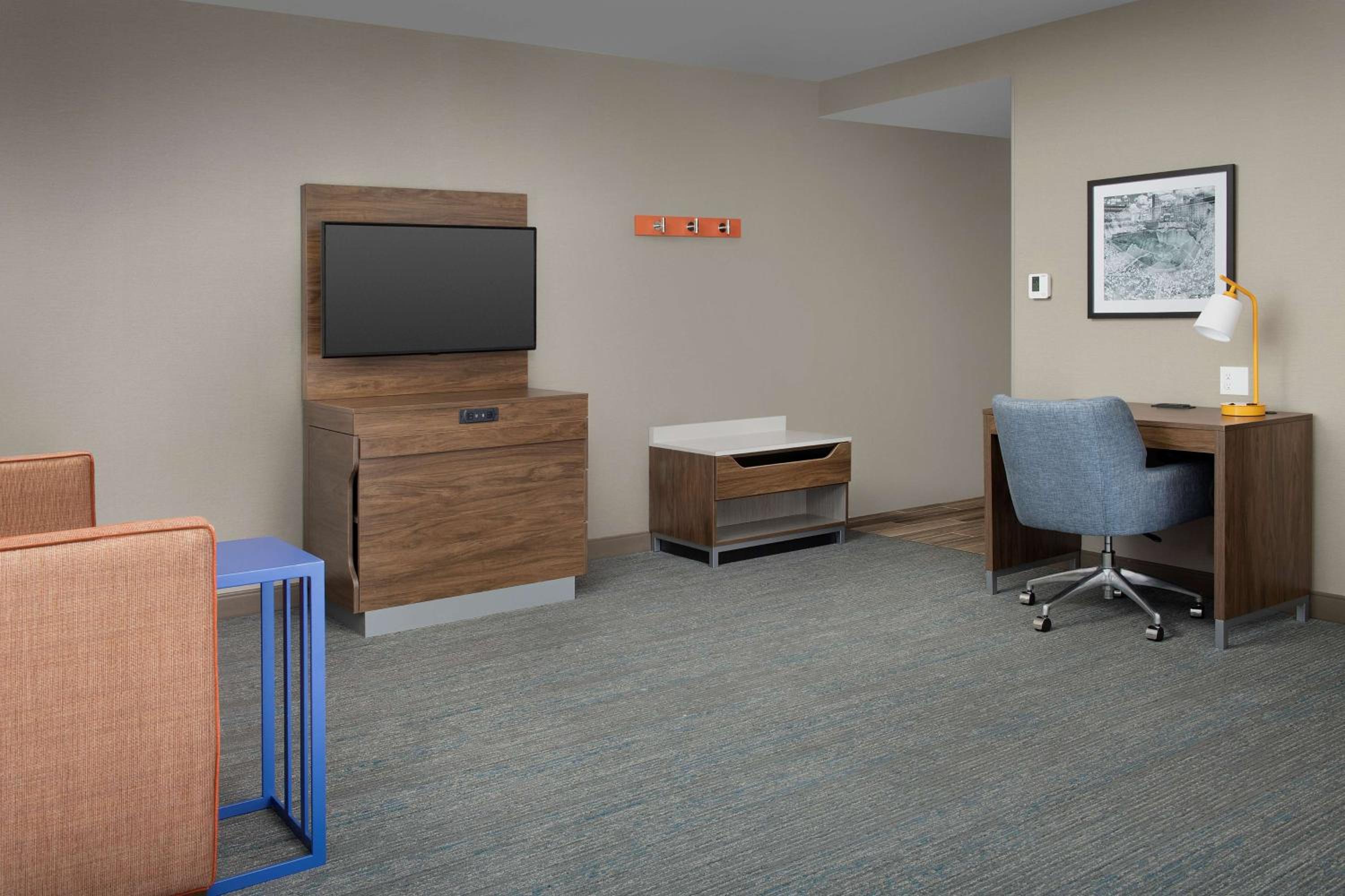 Studio Suite with Two Queen Beds and Sofa Bed - Non-Smoking - Photo 1