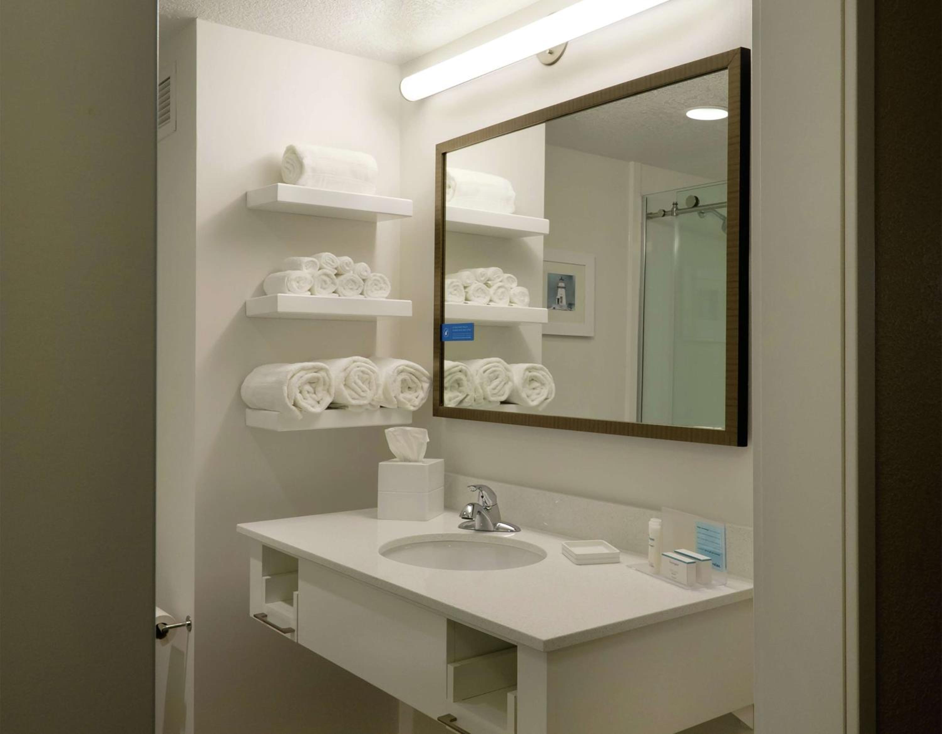 King Studio Suite - Non Smoking - Photo 6
