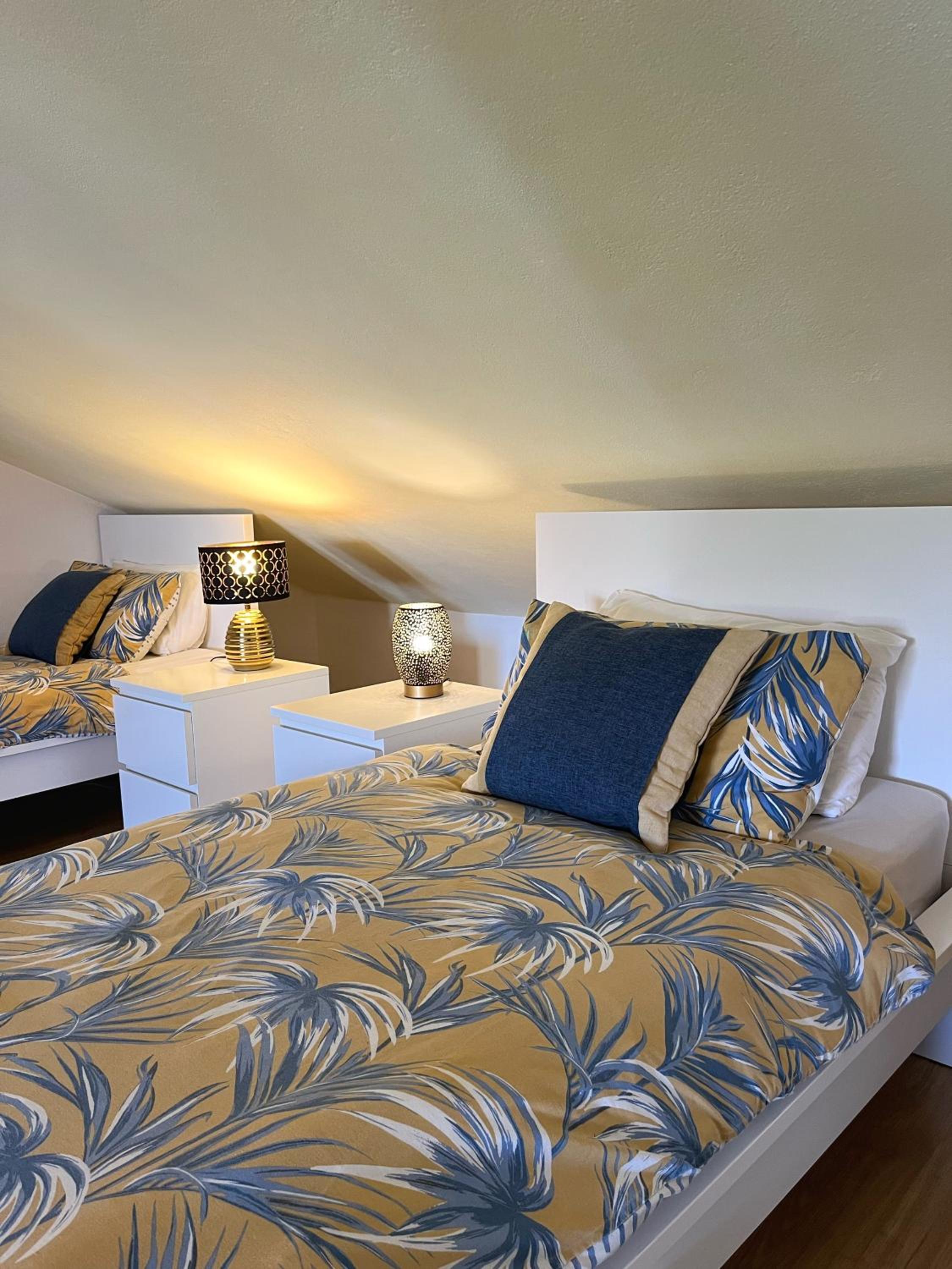 Bed in 5-Bed Female Dormitory Room photo 1