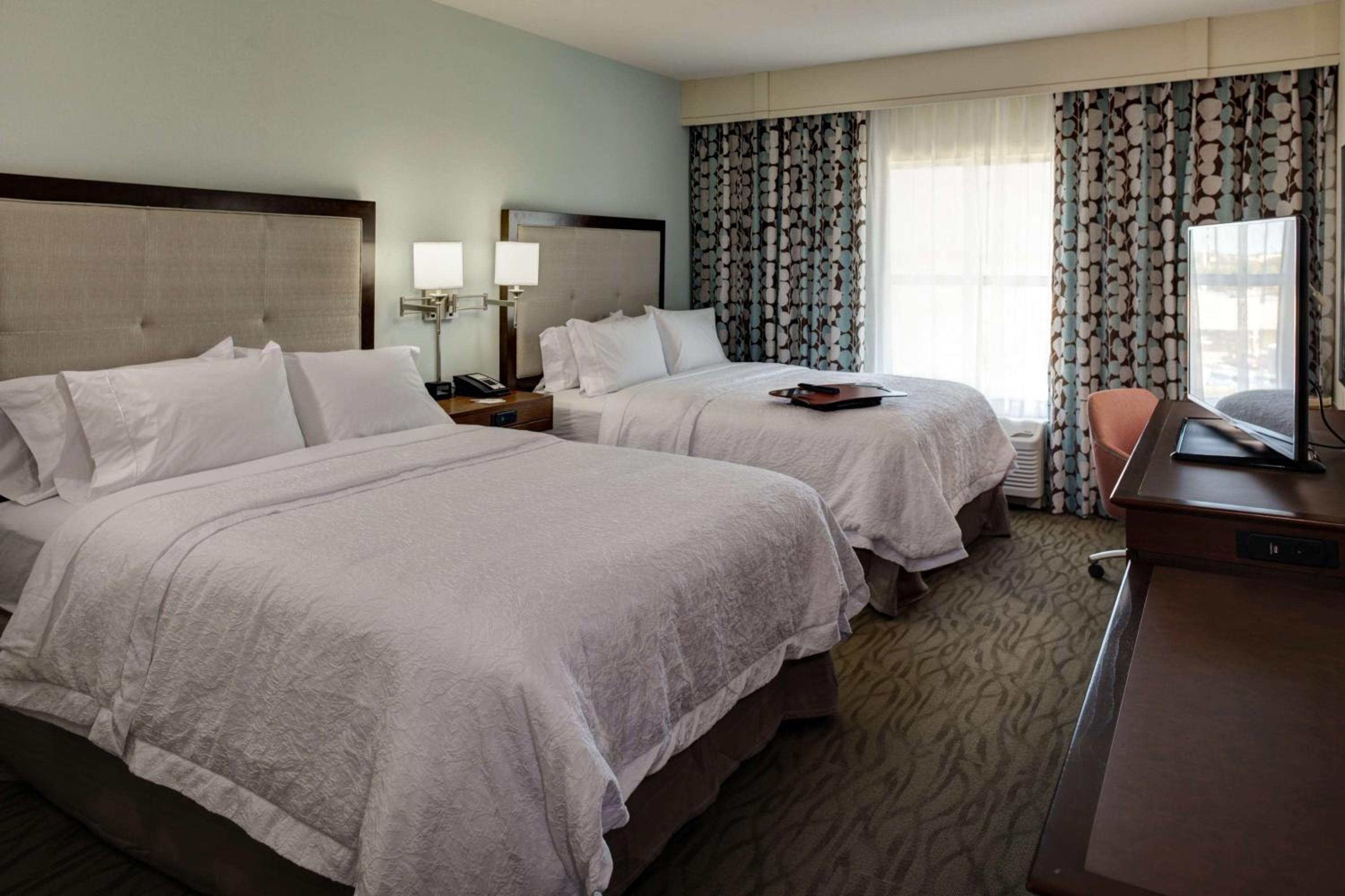 Queen Room with Two Queen Beds - Mobility and Hearing Access/Non-Smoking