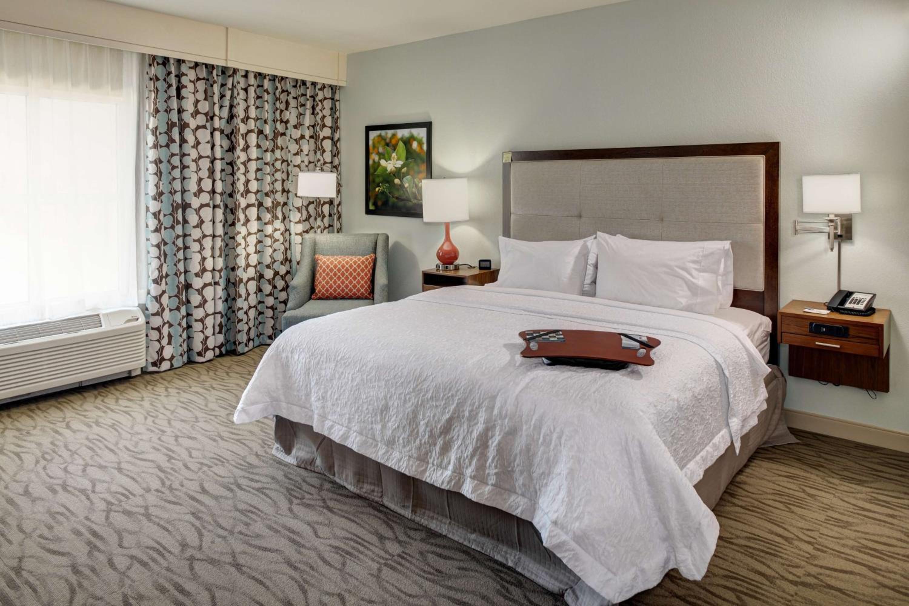 King Room - Hearing Access/Non-Smoking