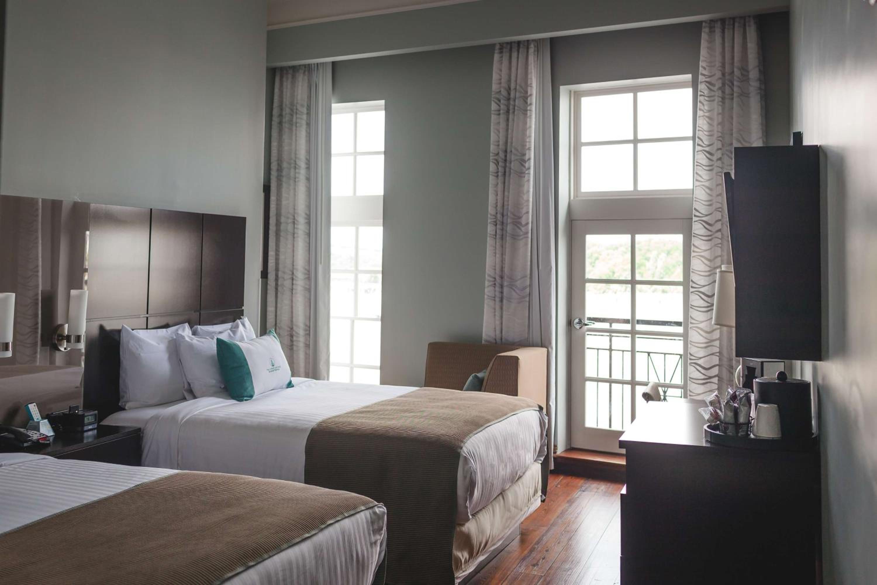 Queen Room with Two Queen Beds and River View