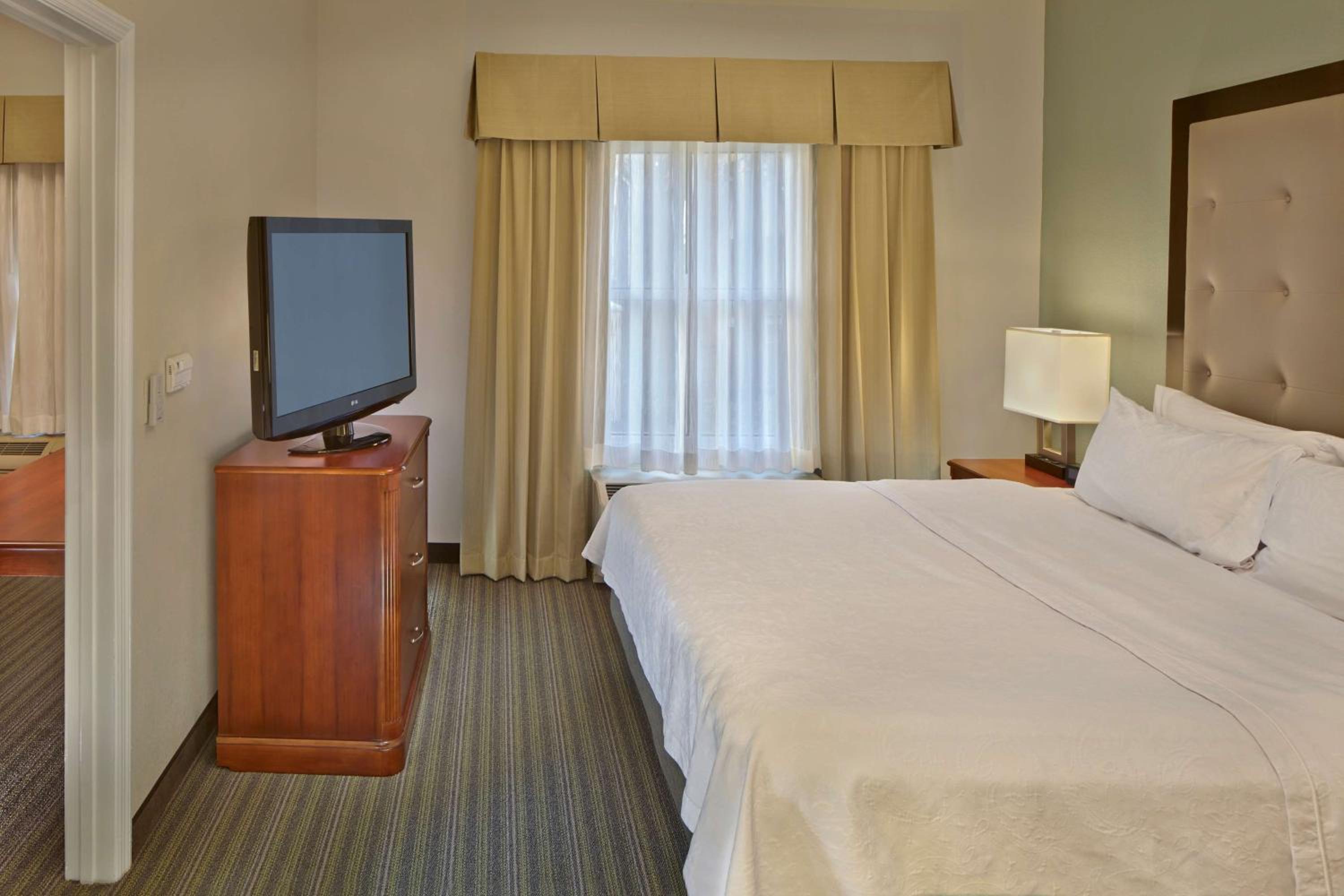 Two Bedroom Suite with One King and Two Queen Beds - Non-Smoking