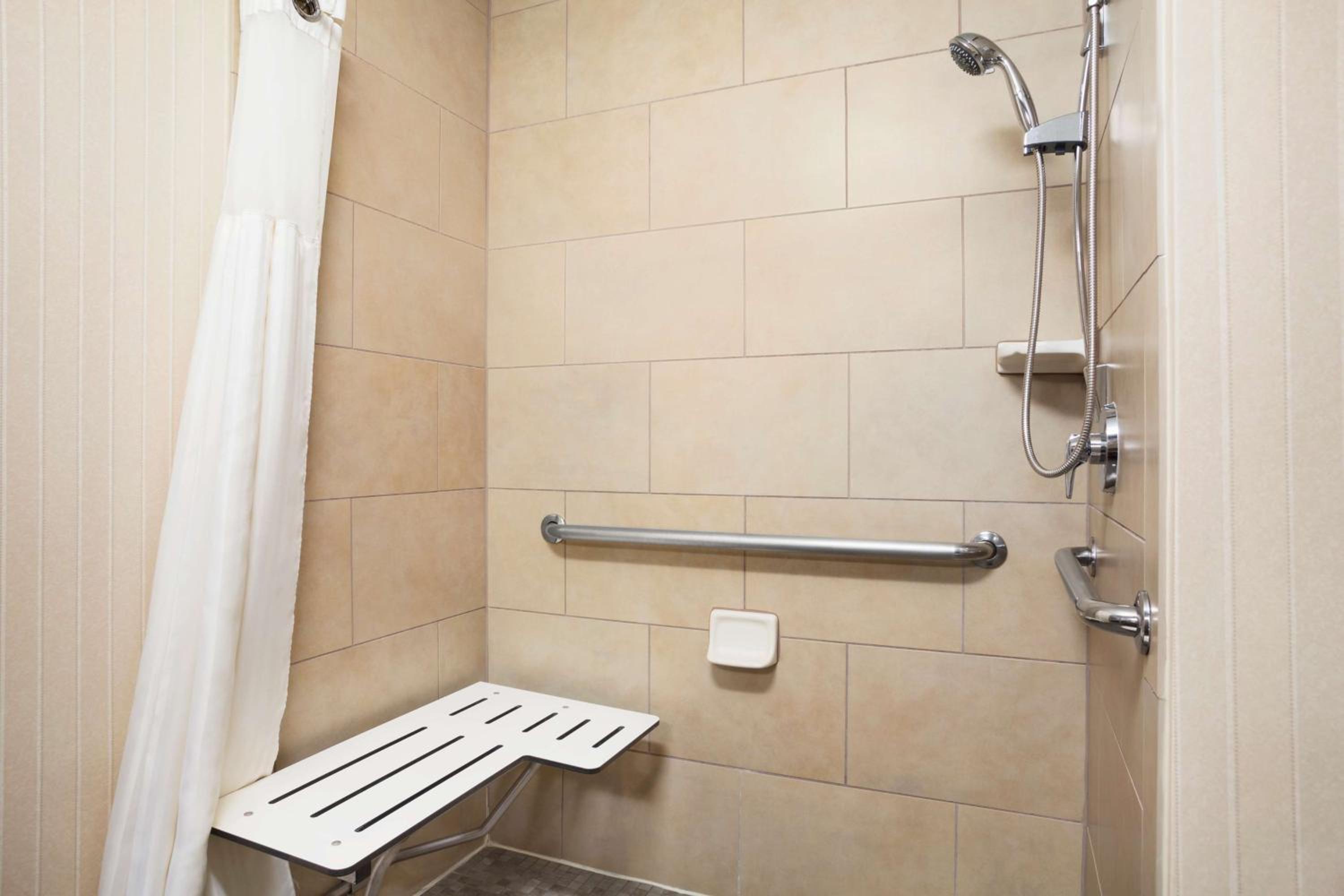King Room - Mobility Access, Non-Smoking - Photo 2