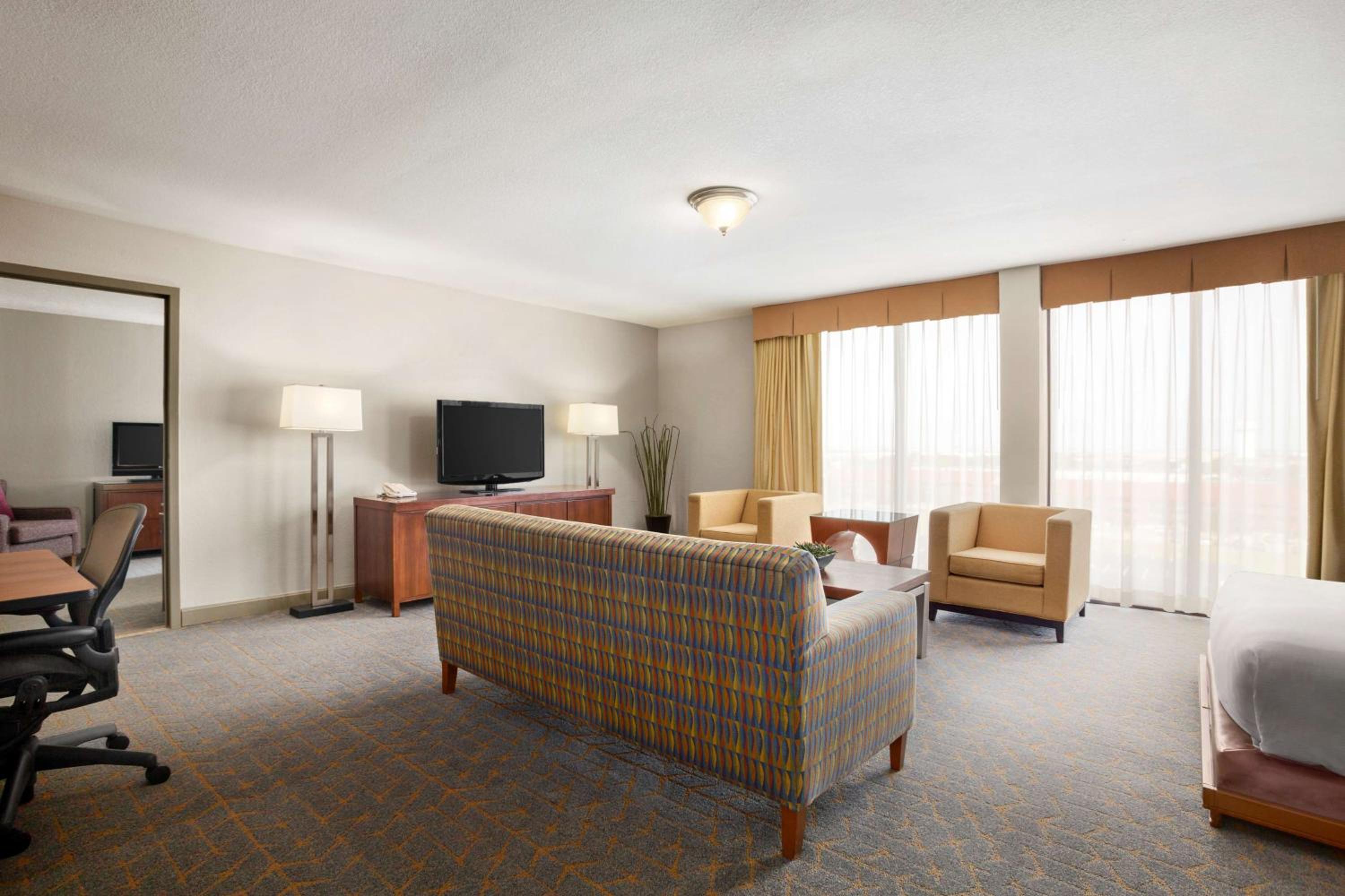 Room with Murphy Bed - Non-Smoking - Photo 4