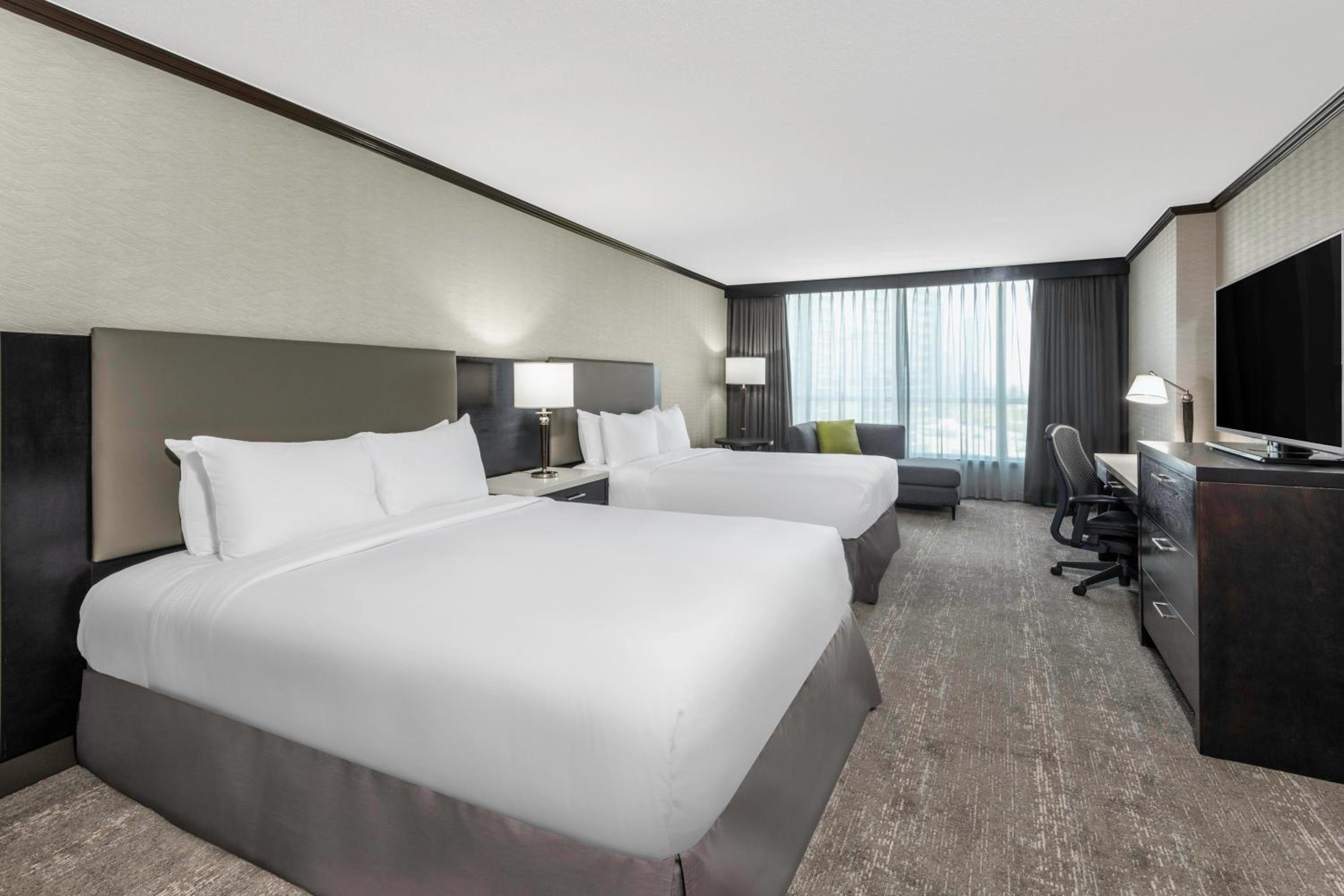 Deluxe Queen Room with Two Queen Beds