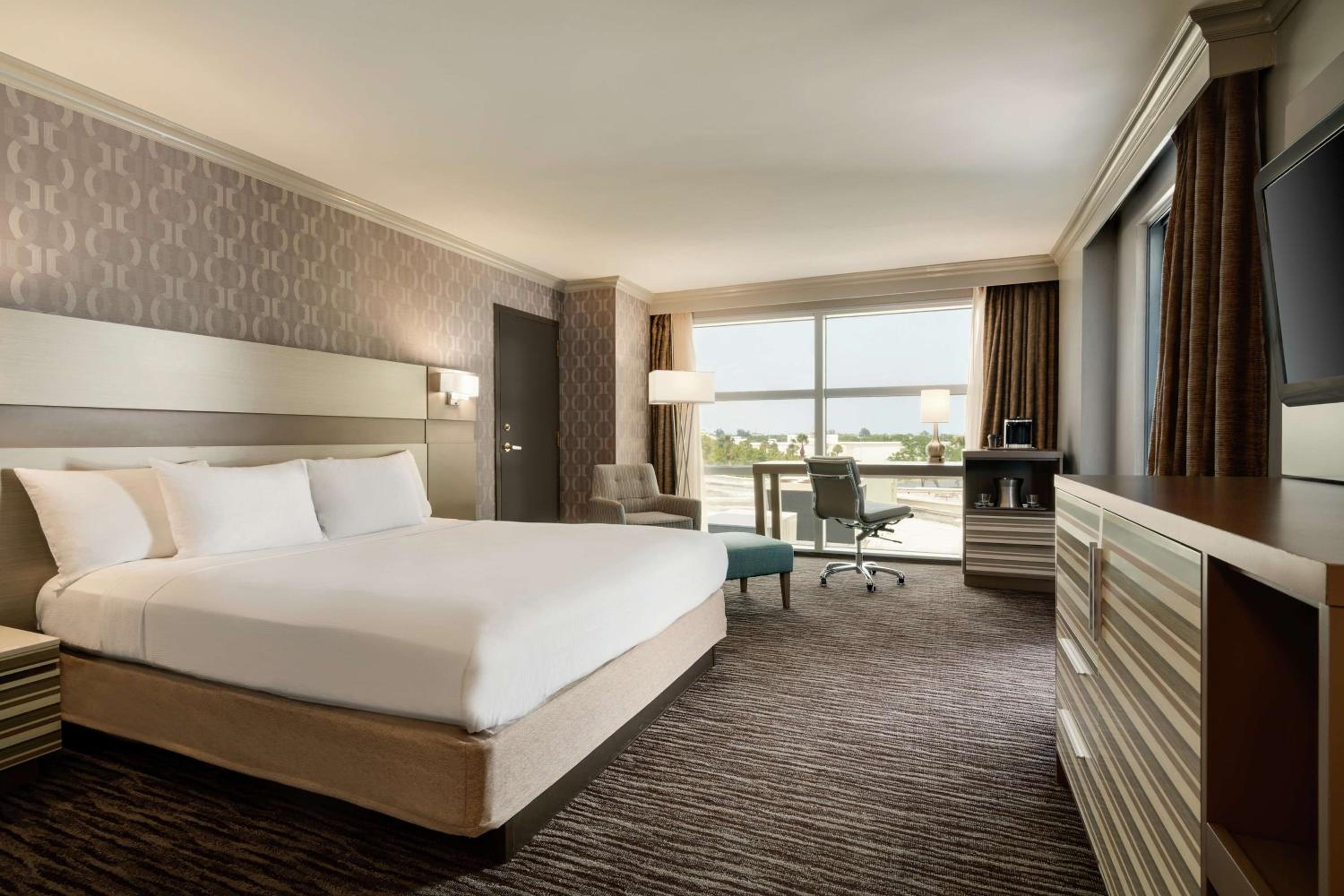 King Room with Balcony