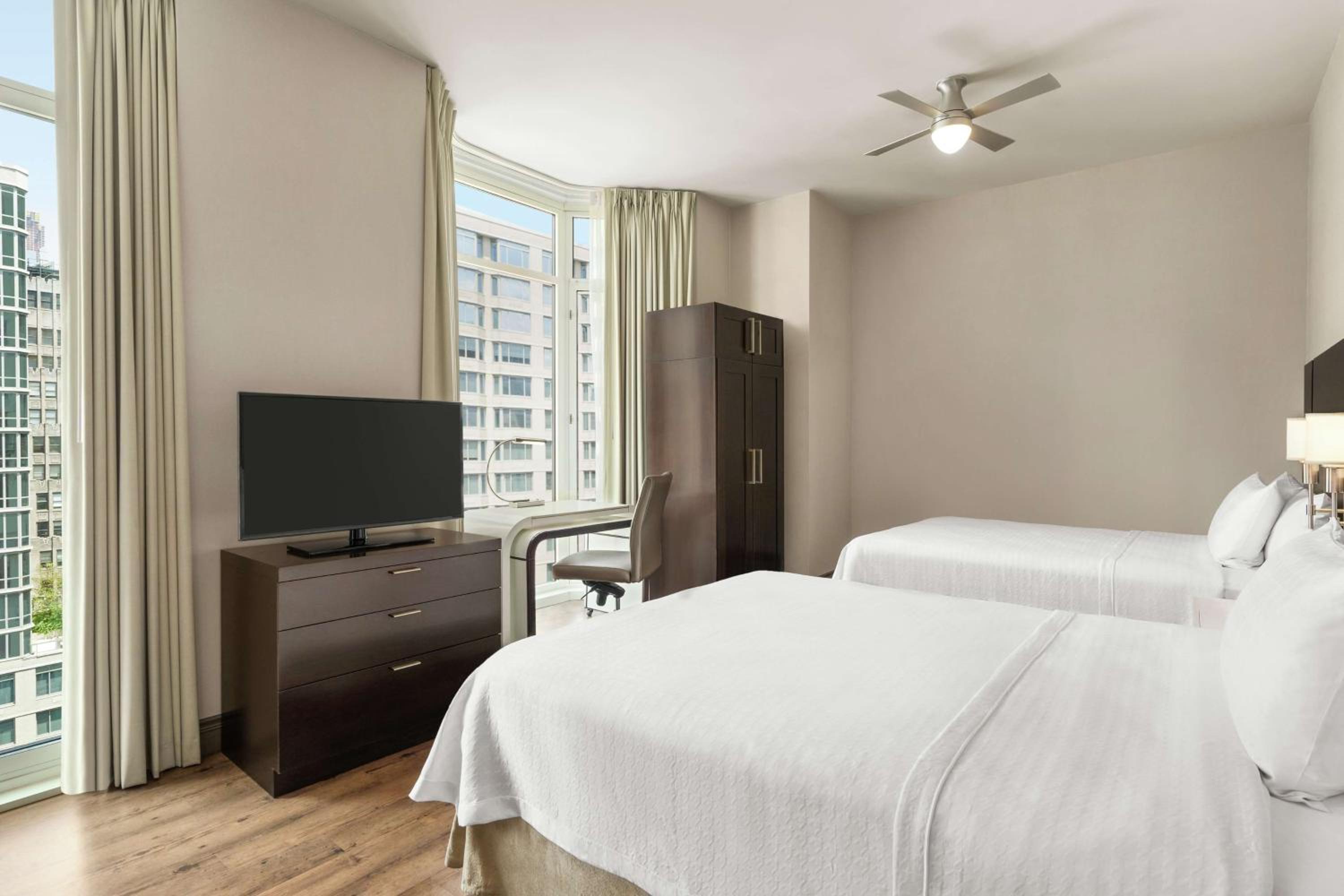 Queen Studio with Two Queen Beds - Non-Smoking