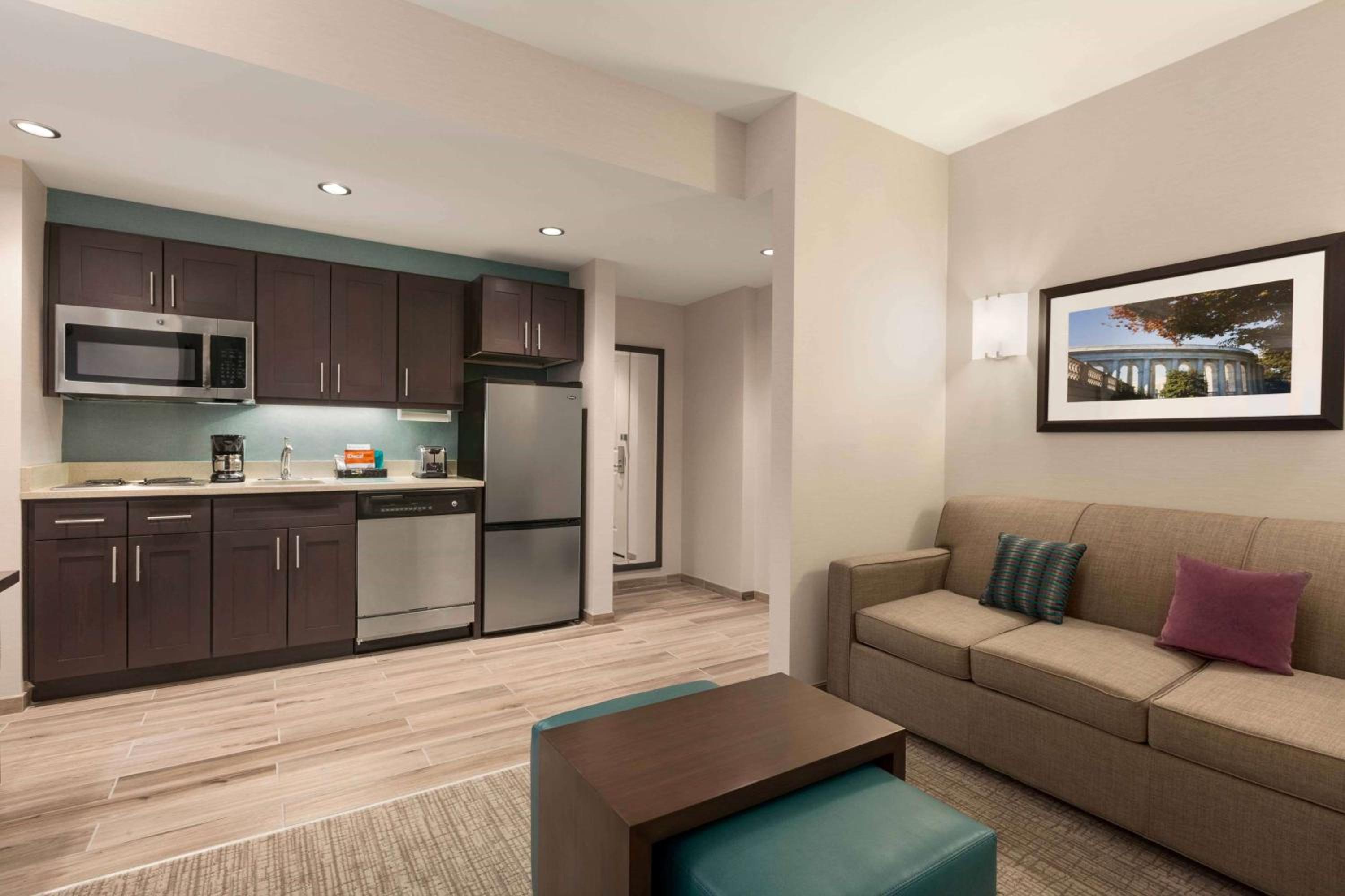 Suite with Two Double Beds - Hearing Access/Non-Smoking
