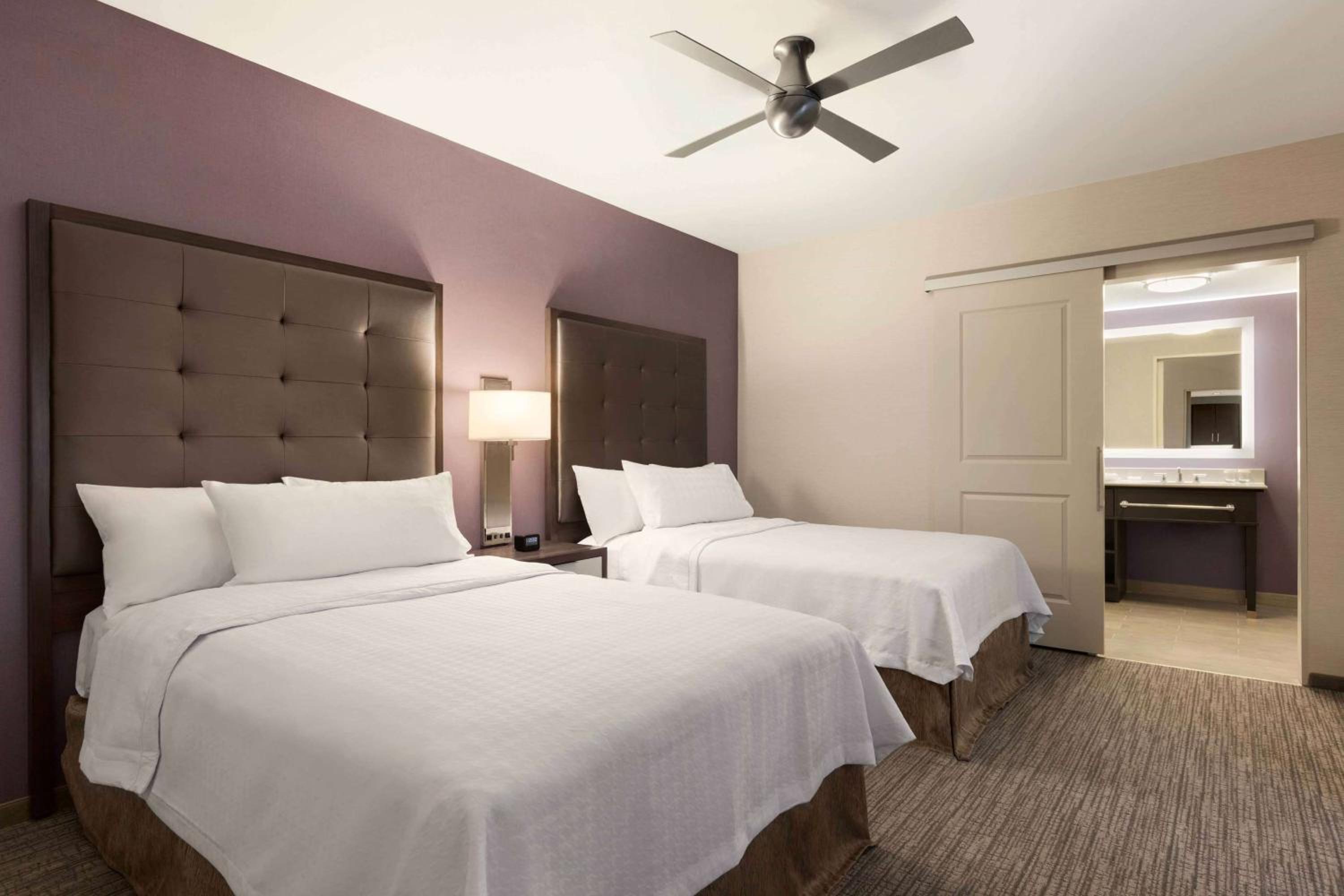 One Bedroom Suite with Two Double Beds - Non-Smoking
