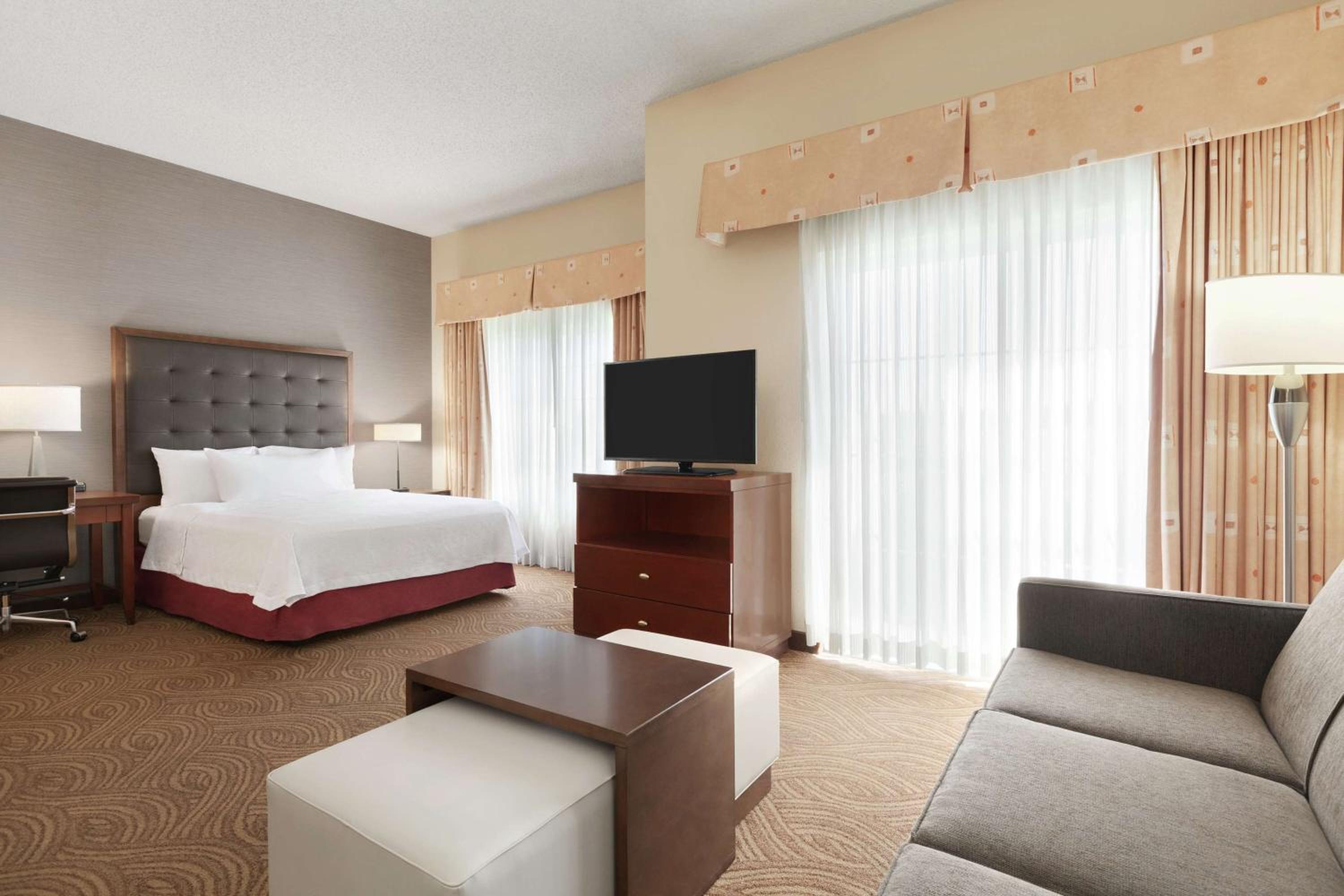 Cityside Queen Studio Suite photo 3