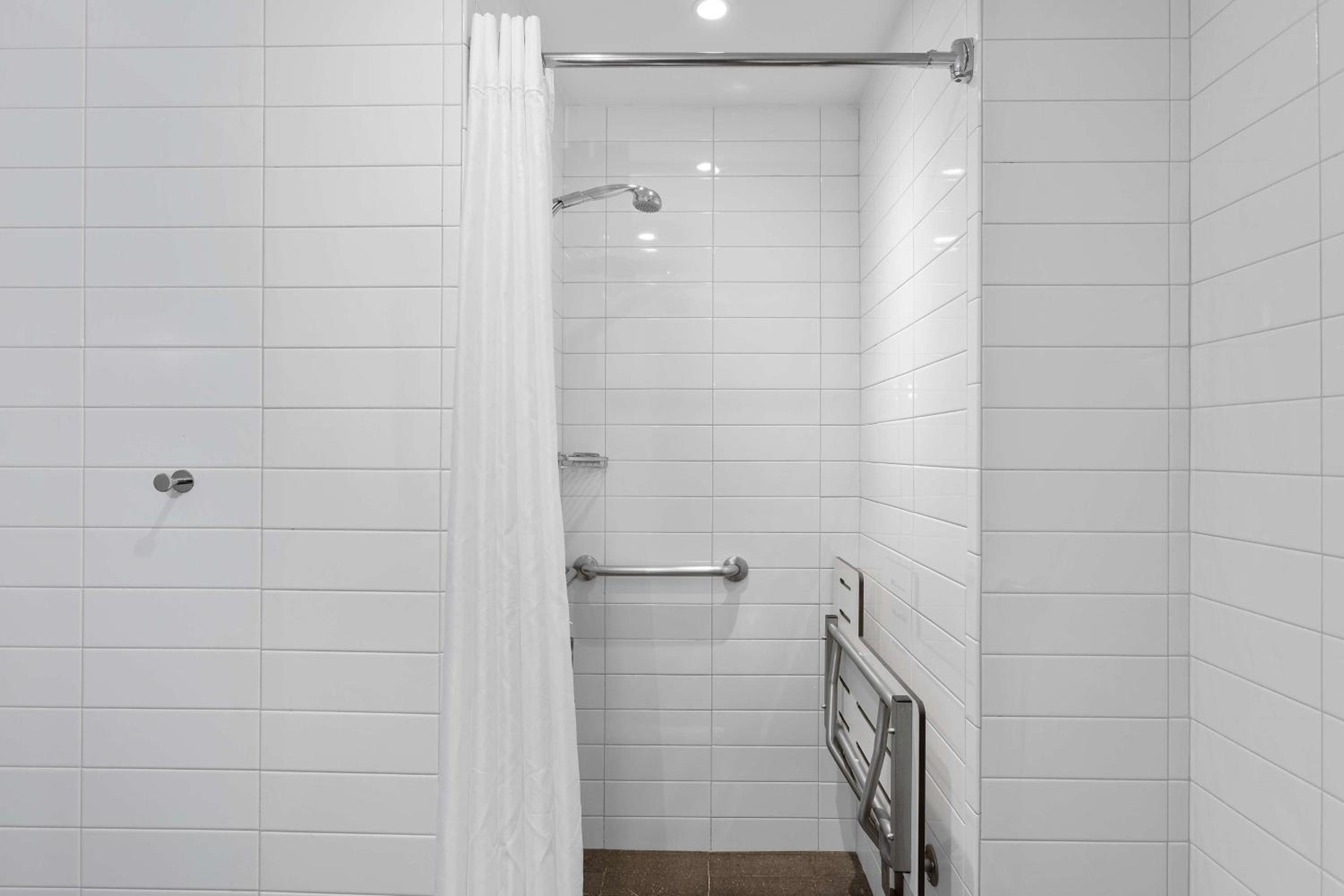 Twin Room with Bunk Beds - Mobility Access